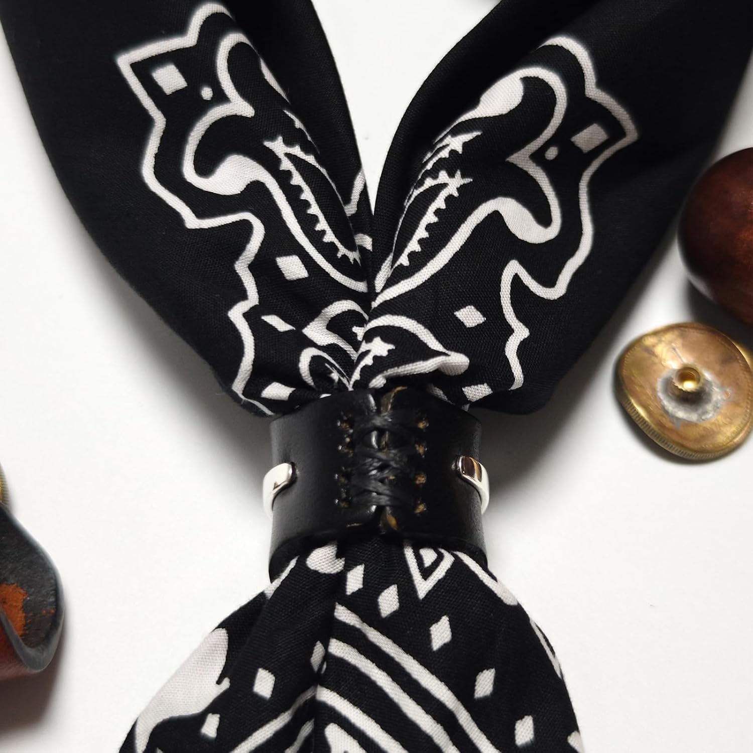 Handmade Leather Bandana Ring, Black Square Scarf Collar Buckle, Vintage Anchor Design