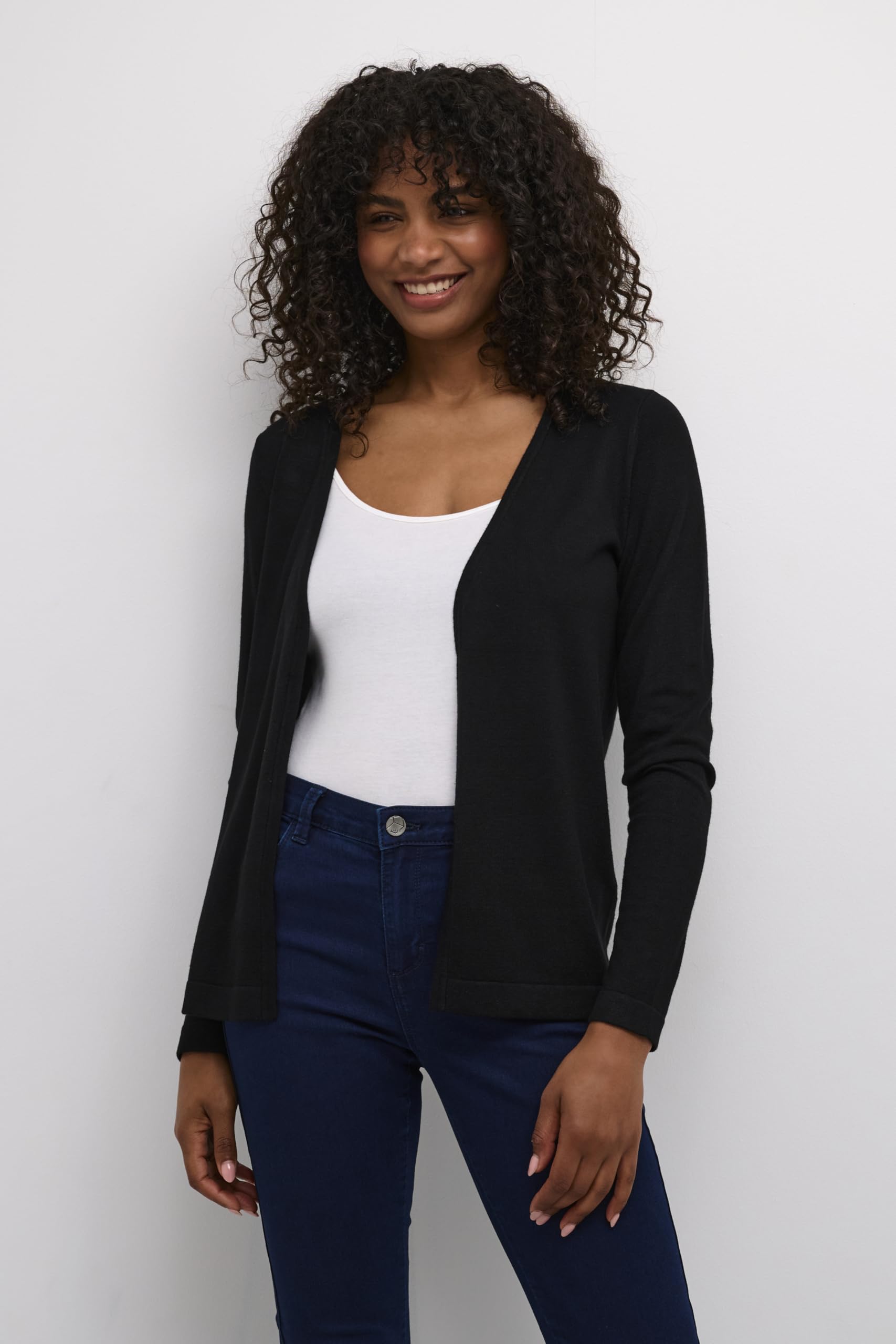 KAFFE Damen Basic Strickjacke mit Langen Ärmeln, Button Up Vorne Cardigan Sweater