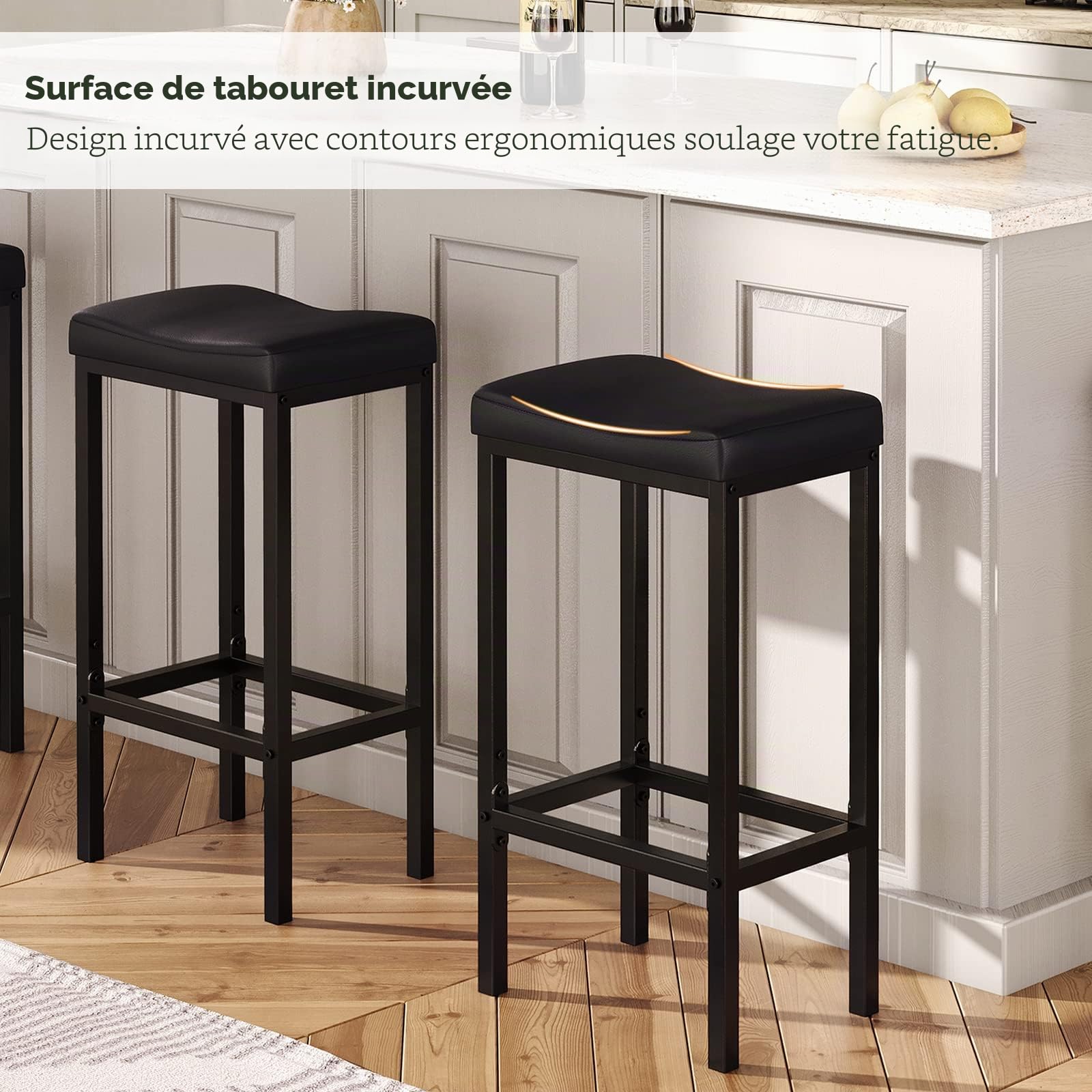HOOBRO Tabourets de Bar, Lot de 2, Chaises de Cuisine, siège incurvé en PU, rembourrure de 4 cm, Cadre métallique, 63 cm de Haut, pour Cuisine, Salon, café, Noir EBB10BY01