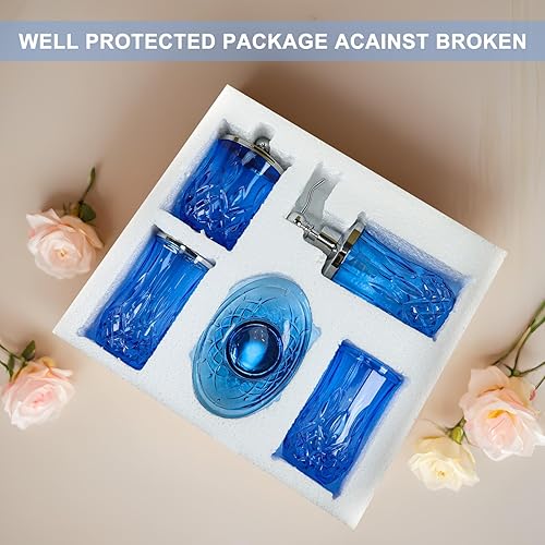 Miniatura 6 de Juego de 5 accesorios de baño azules y plateados con dispensador de jabón de loción, jabonera, soporte para cepillos de dientes, vaso de baño,