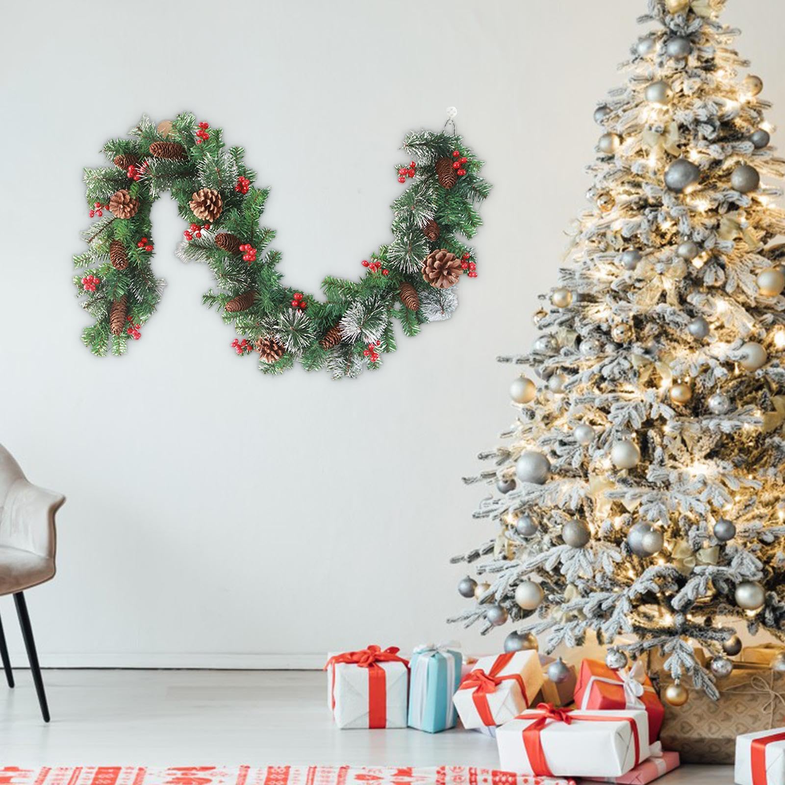 Guirnalda Iluminada Para Navidad Decoración Navideña Con Piñas Y Bayas