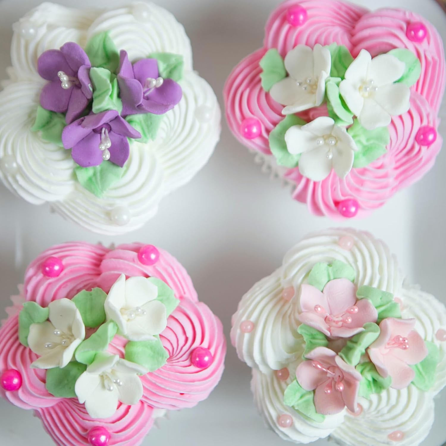 Global Sugar Art Blossom Sugar Wedding Cake Flowers White with Pearl Stamens, Unwired, 100 Count by Chef Alan Tetreault