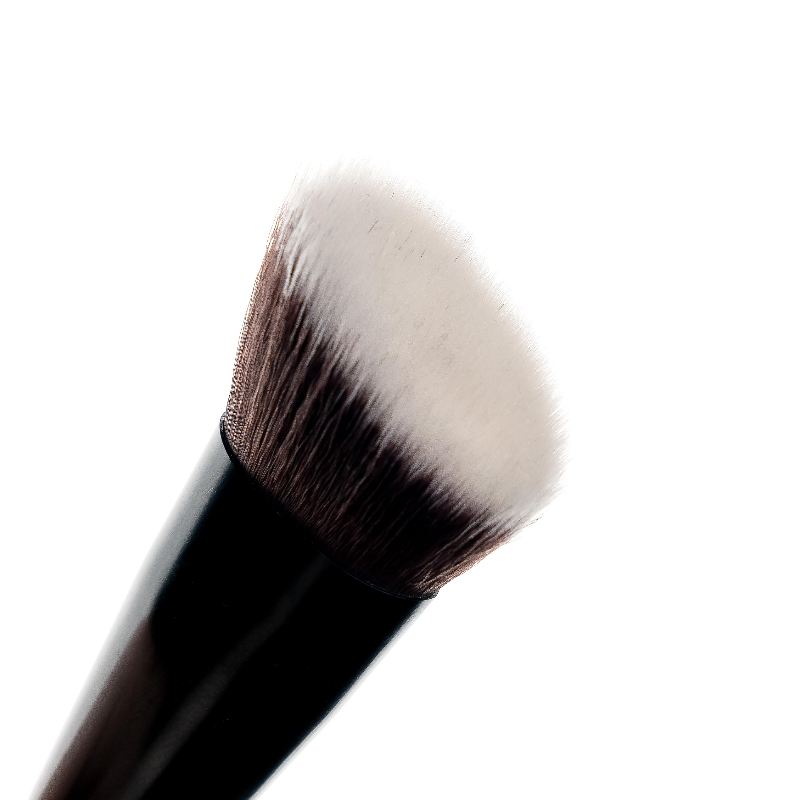 Brushworks No. 9 Angled Flat Top Foundation Buffing Brush, Foundation Makeup Brush for Seamless Air-brushed Finish - Image 3