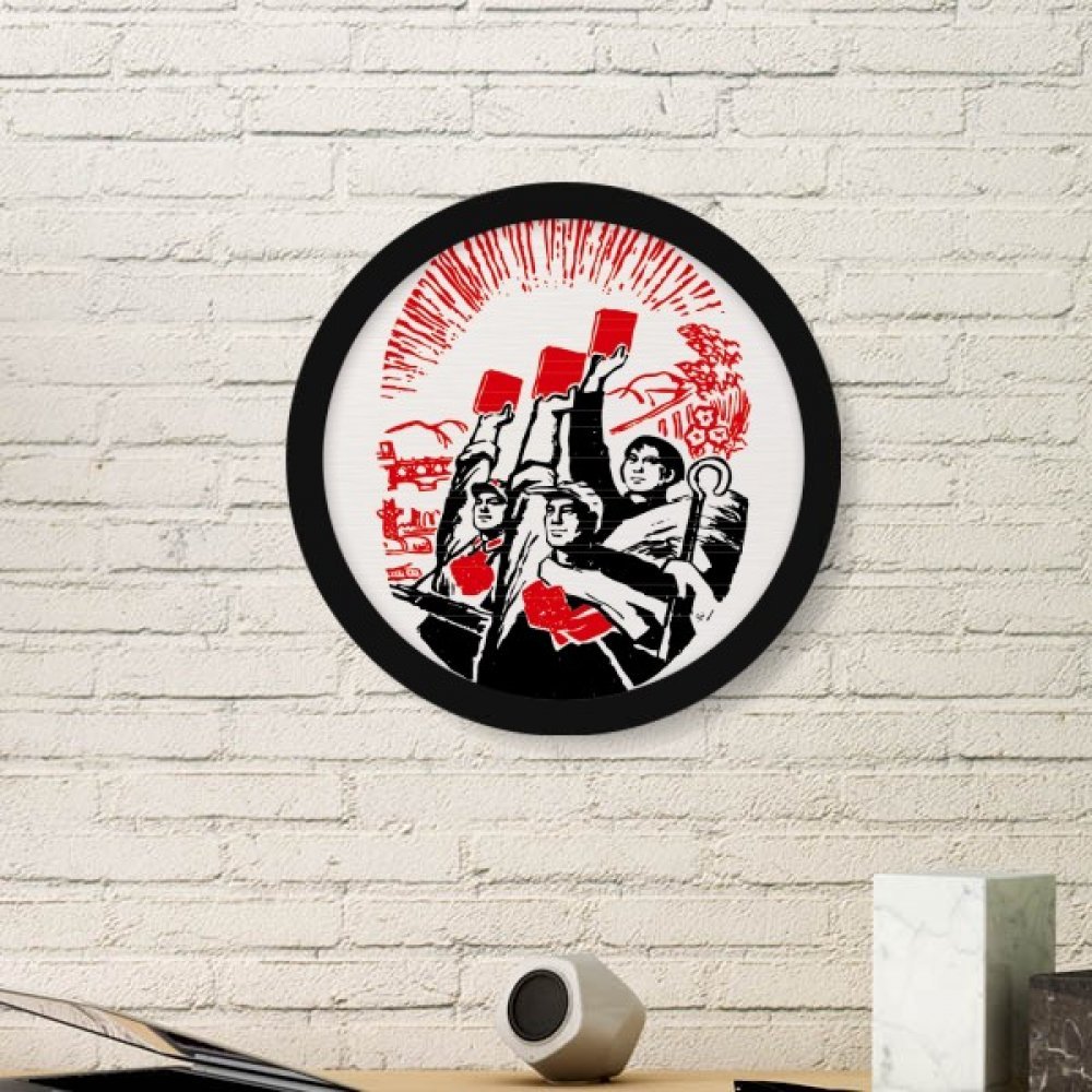 Cadre photo rond style peinture chinoise : transformez votre bureau avec ce décor en bois