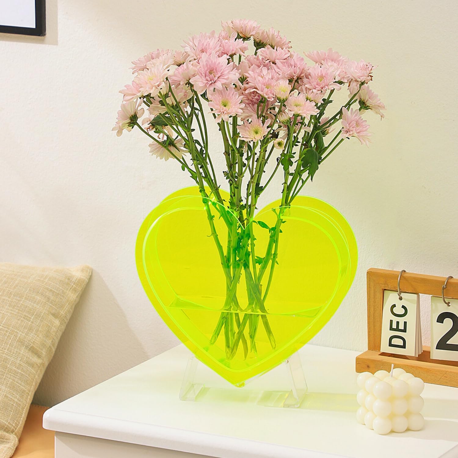 PORPAN Heart Vase, Acrylic Heart Shaped Vase for Flowers