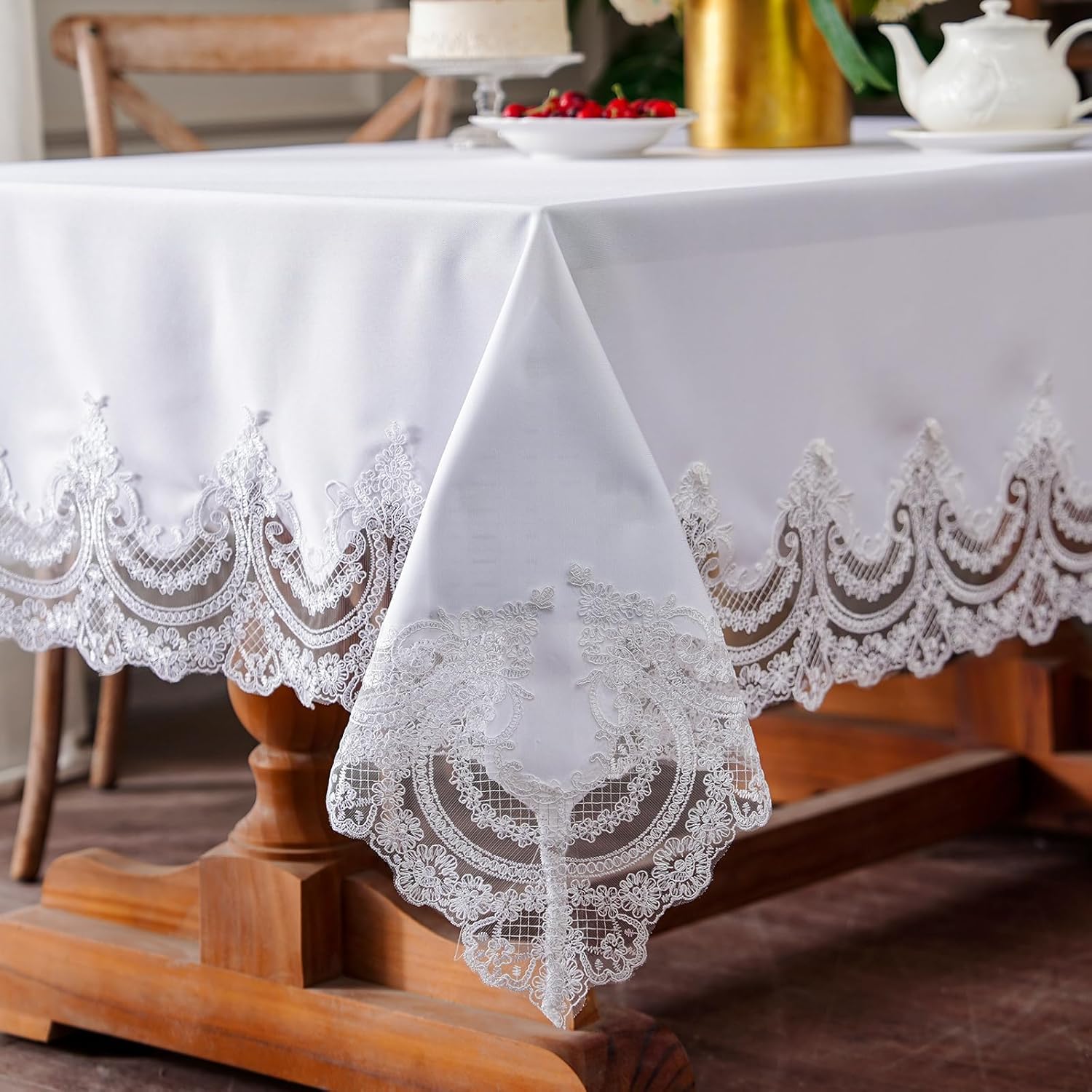 SUTAVIA White Tablecloth Exquisite Embroidery Lace Tablecloths Elegant Rectangular Table Cloth Reusable Washable Table Cover for Home Holiday Wedding Party (Floral Leaf, Rectangle, 60"x84")