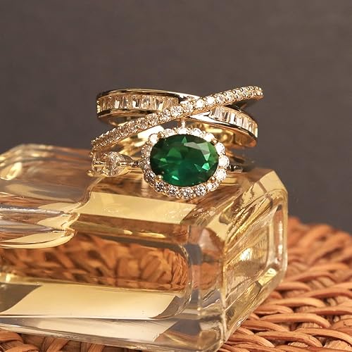 Miniatura 6 de Sonateomber Anillo apilable abierto de cristal verde dorado para mujer Gran delicado diamante de imitación esmeralda imitación circonita cúbica