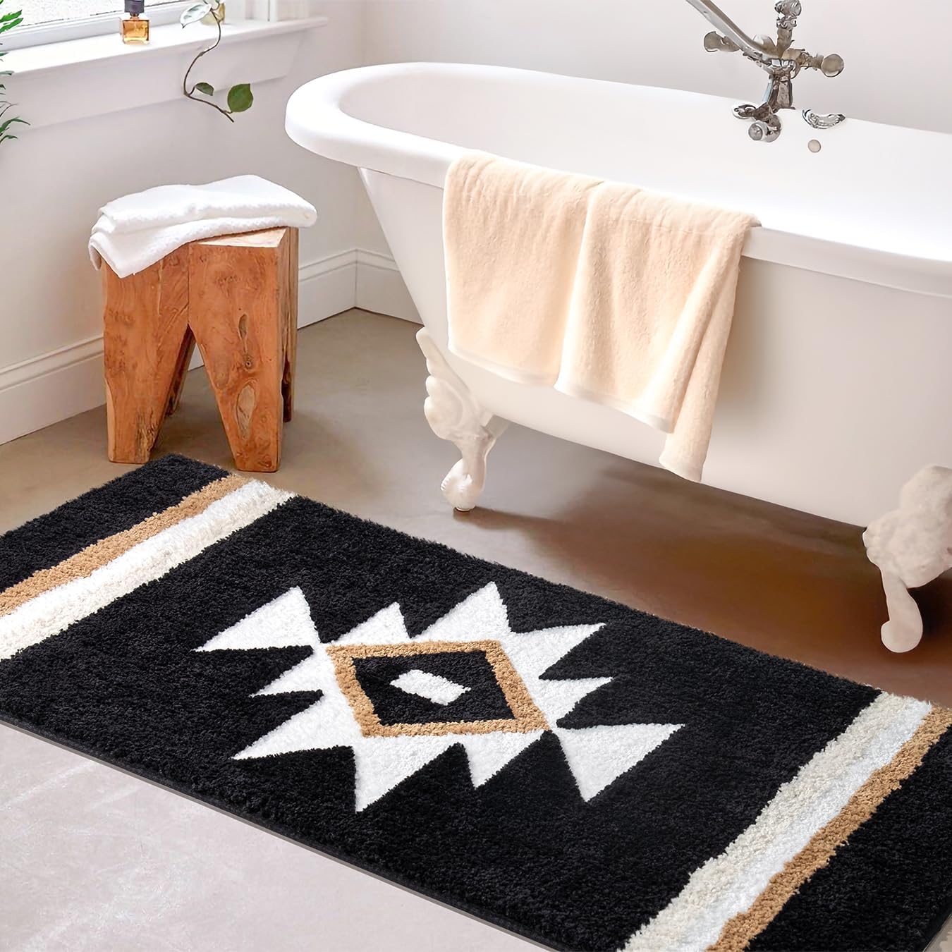 Boho Bathroom Rugs Runner Black Aztec Bath Mat Non Slip Long Bath Rug Soft Absorbent Large Floor Mat for Bathroom Entryway Shower 24x47
