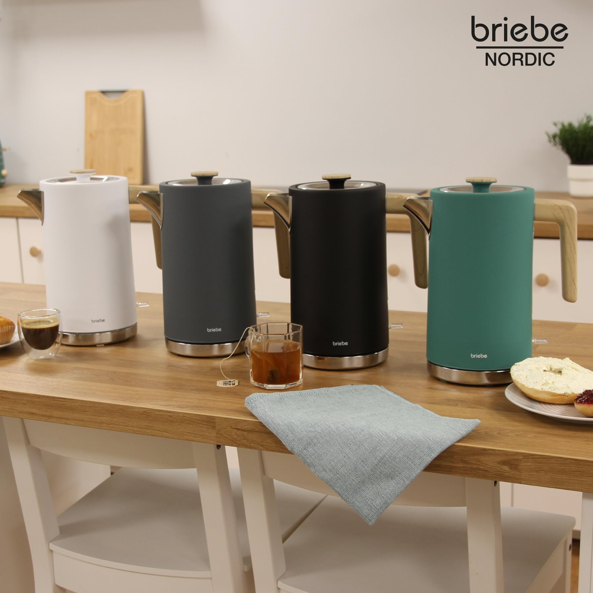 briebe Nordic Hervidor Agua Eléctrico 1,7L Inalámbrico, Tetera Infusiones 2200W Ebullición Rápida, Libre BPA, Base 360°, Controlador Strix, Apagado Automático, Diseño Nórdico, Asa Efecto Madera Blanco