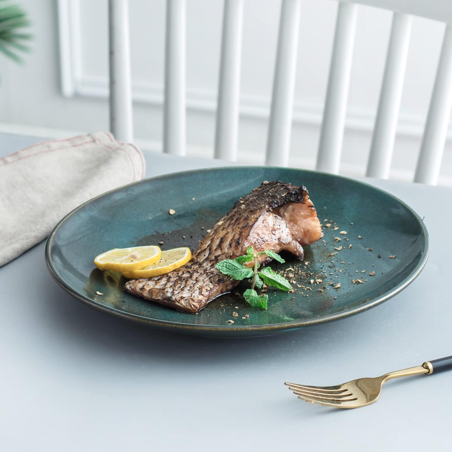 UNICASA Ceramic 10.25 Inch Dinner Plates Set, Porcelain Pasta Plate Set of 4, Reactive Glaze Serving Dishes for Steak, Salad, Pizza, Dishwasher & Microwave Safe (Teal)