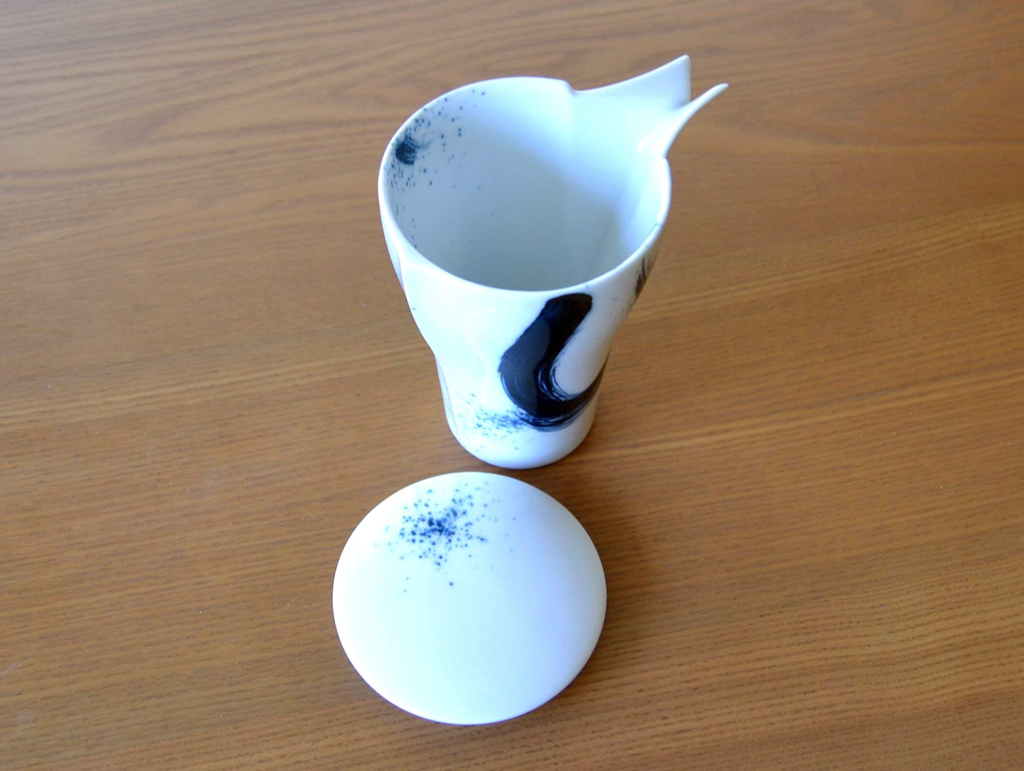 Amazon.co.jp: 【有田焼】龍門 至福の半酒器セット（徳利×1 / 盃×2