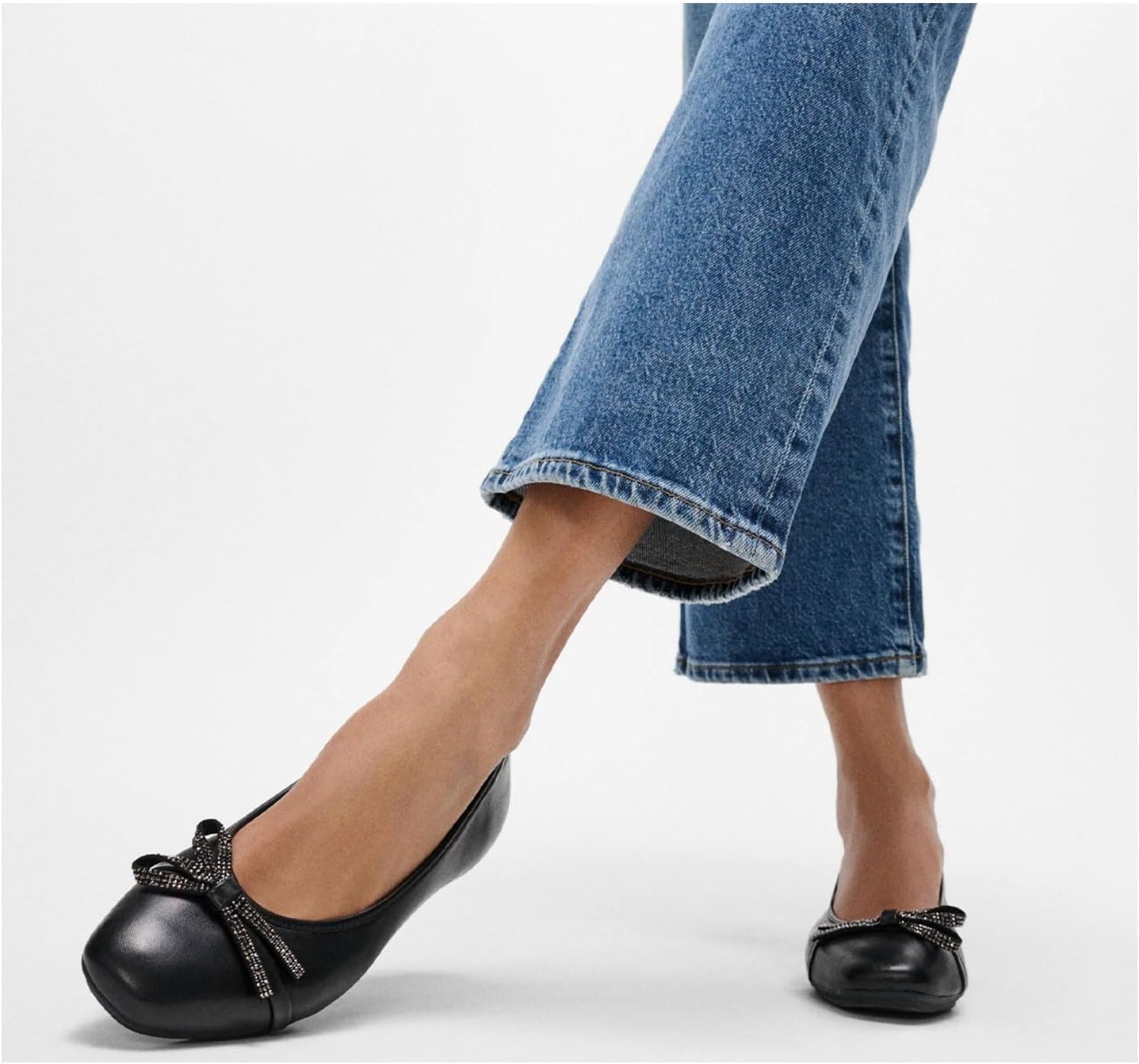 FitFlop Delicato Glitz-Bow Leather Ballet Flats