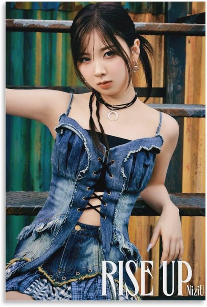 Amazon.co.jp: MIIHI ミイヒ NIZIU ニジュー RISE UP Visual Photo