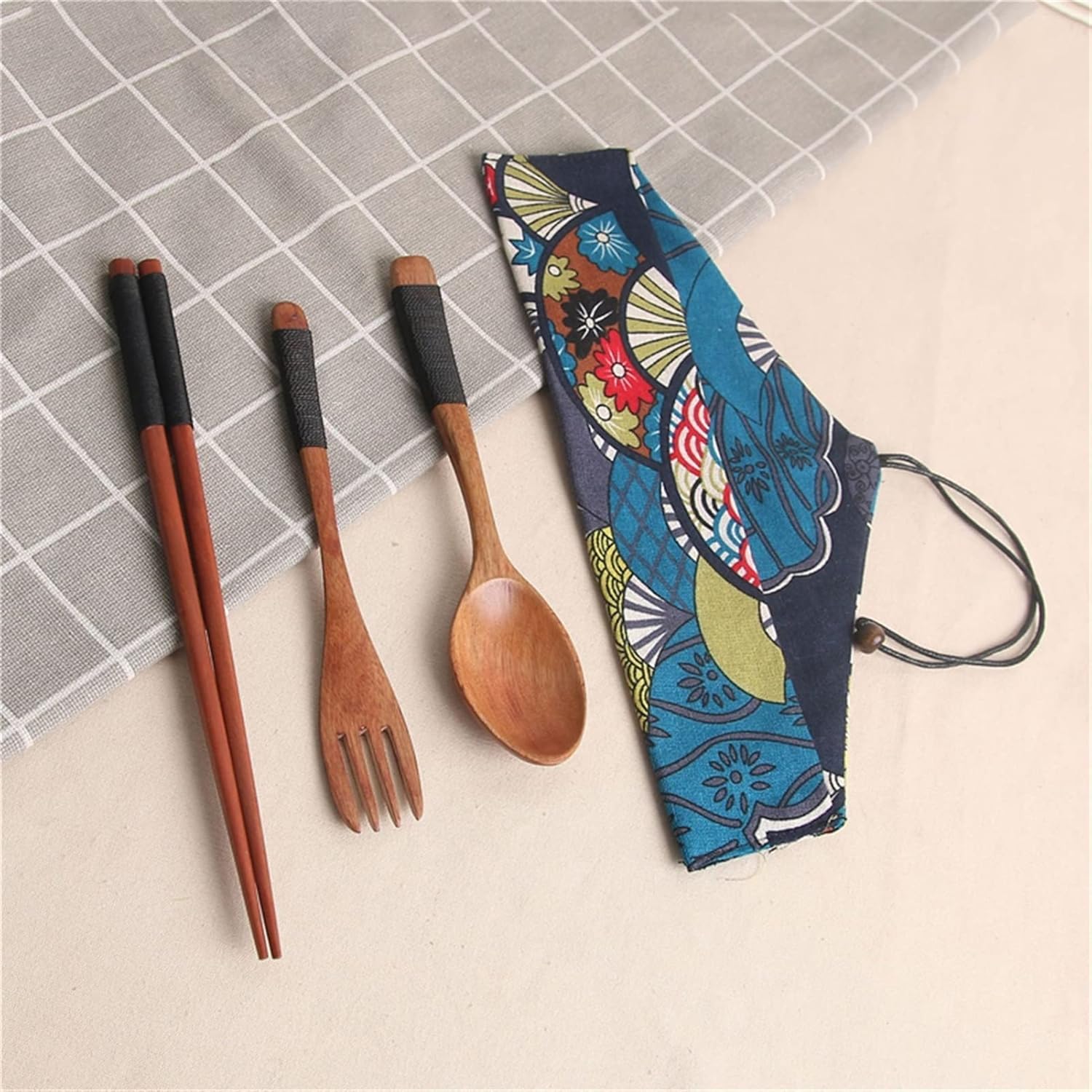 Flatware Sets Portable Tableware Wooden Cutlery Sets with Useful Spoon Fork Chopsticks Travel Gift Kitchen Dinnerware Suit with Cloth Bag
