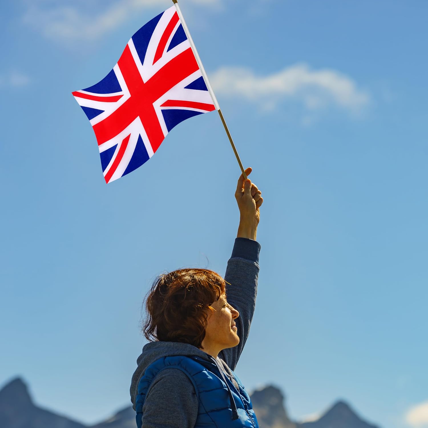 12Pcs 8×12 Inch United Kingdom UK Flags Small British Union Jack Great Britain Flag on Wood Stick Mini Handheld Flags Decorations