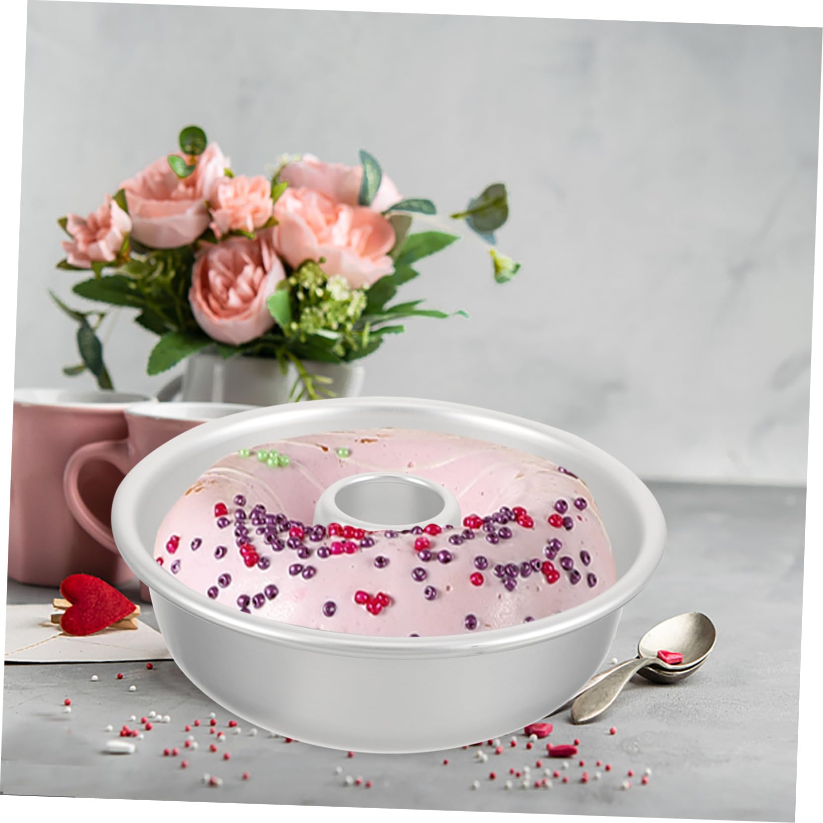 Hemobllo Moule à Gâteau Creux Antiadhésif En Alliage D'aluminium 15 Cm Moule à Pâtisserie à Trou Cœur Cuisson Maison Fournitures De Pâtisserie Pour Gâteau Fait Maison