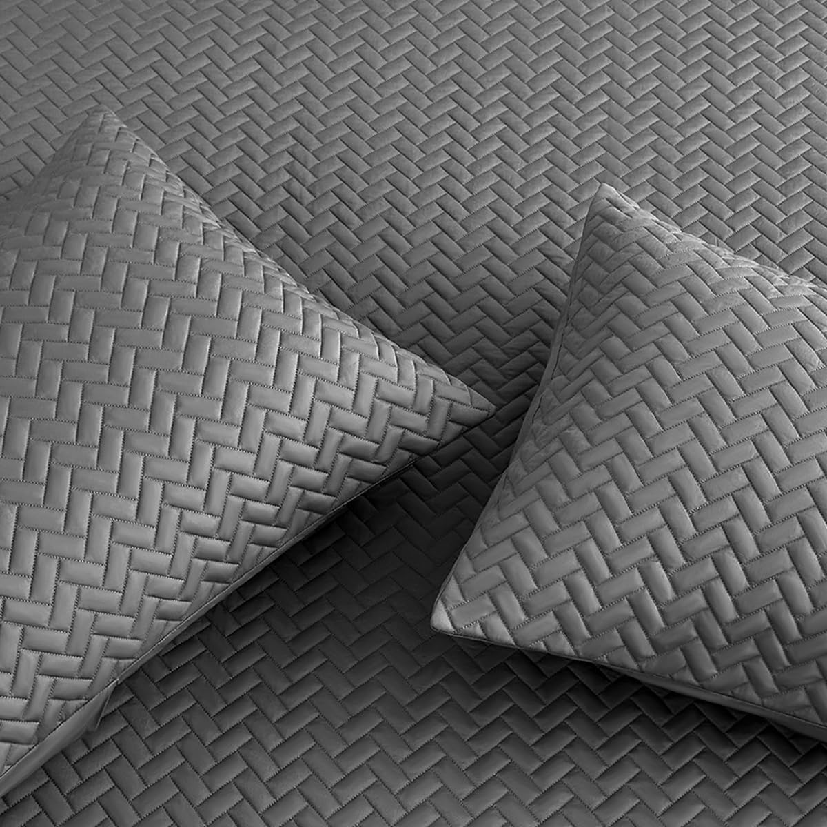 STWIENER 100% Viscose Made from Bamboo Quilt Set Queen Size - Summer Cooling Quilts Comforter Sets - Includes 1 Quilt, 2 Pillow Shams (Grey, 90"x96")
