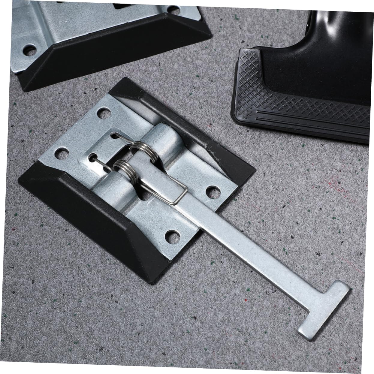 Unomor 2Sets Rv Screen Door Latch Durable Trailer Door Holder for Secure Closure Cargo Trailers Motorhomes and Trucks Sturdy Construction for Long Term Use