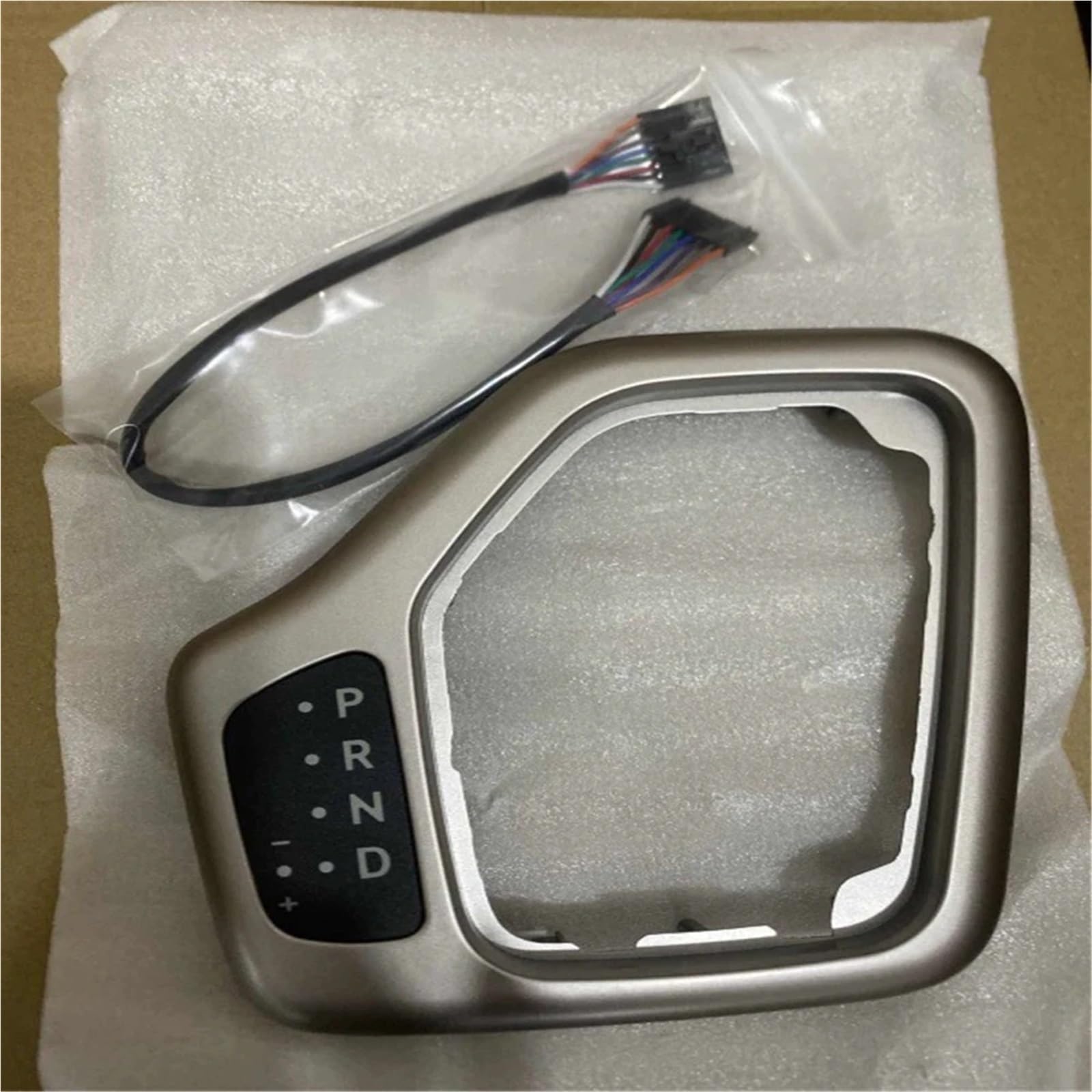Cavi acceleratore per moto Adatto per Jeep Adatto per Cherokee 5YD27LS5AA 68413957AA Cornice leva cambio centrale 2014-2018
