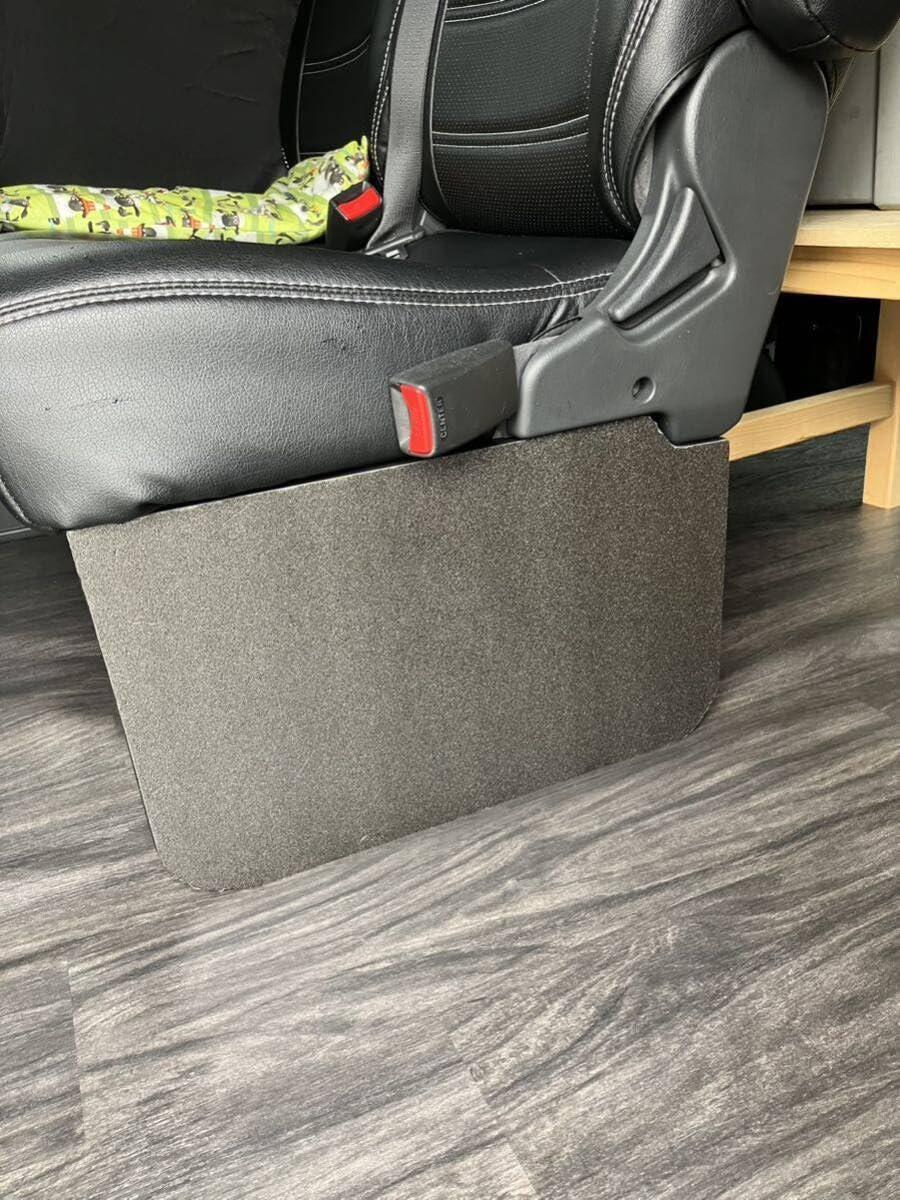 Amazon.co.jp: ハイエースワゴン グランドキャビン コミューター 後席