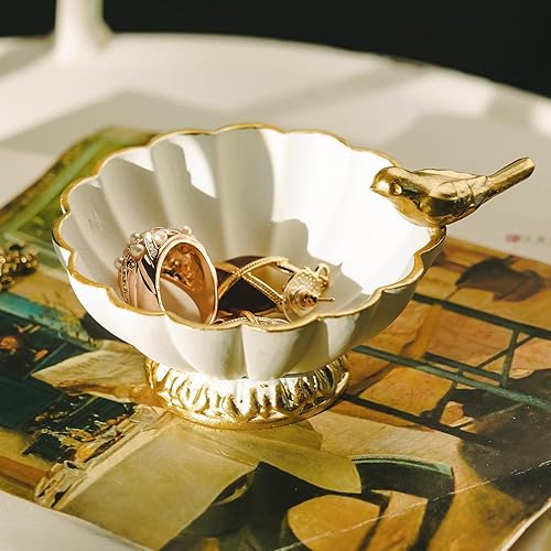 NIKKY HOME Bandeja de metal blanco retro con pájaro, soporte para anillos, regalo de cumpleaños y Navidad