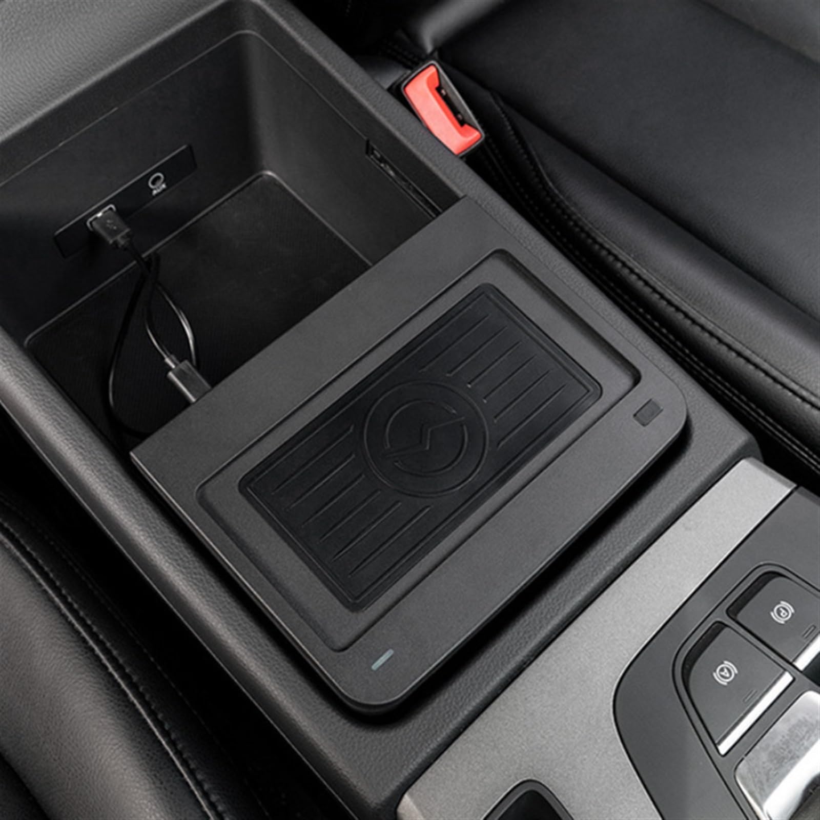 Cargador inalámbrico Qi for Coche de 10 W, for Consola Central Q5 SQ5 2017-2021, Cargador rápido de teléfono, Placa de Carga, Accesorios Almohadilla de Carga inalámbrica
