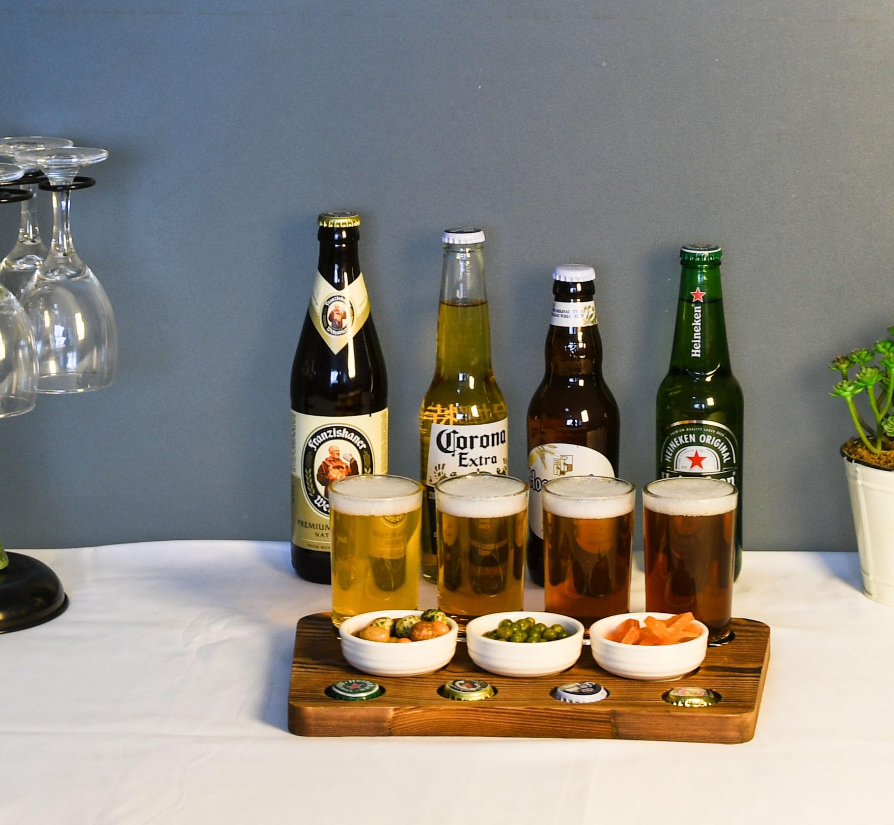 Lot de 2 plateaux en bois avec verres et accords alimentaires, plateau de service rustique, planche à charcuterie et fromage, plateau de fête, décor rustique