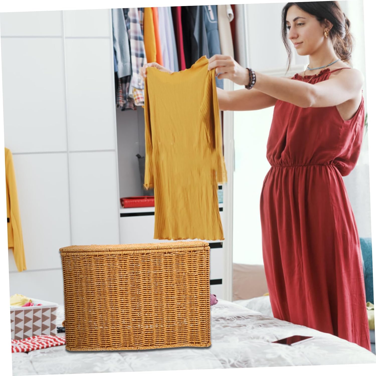 Woven Sundries Storage Basket with Lid and Handle Decorative Organizer for Magazines Multi Purpose Picnic Weave Basket for Clutter Spaces