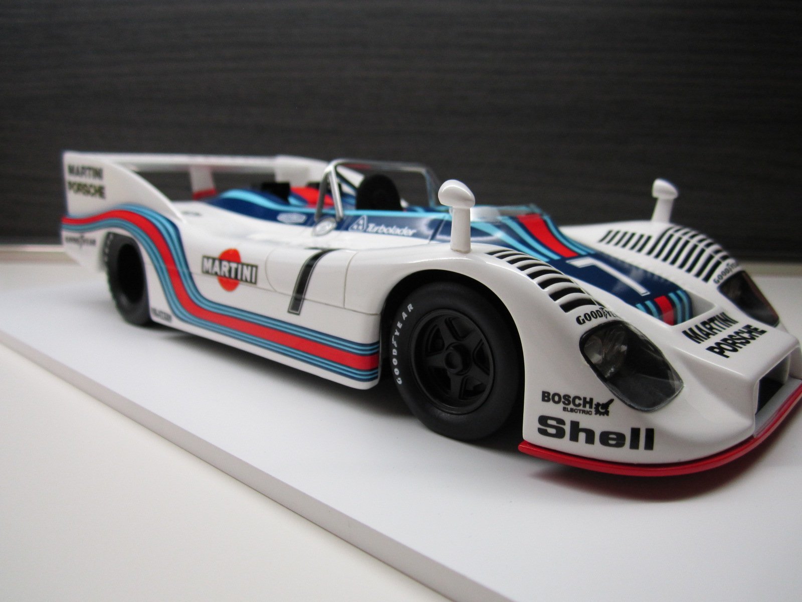 1/8レーシング IF18用 マルティーニポルシェ ボディ 取付パーツセット CM-00013 IF18-III 1/8 スケール GP レーシングカー シャーシ