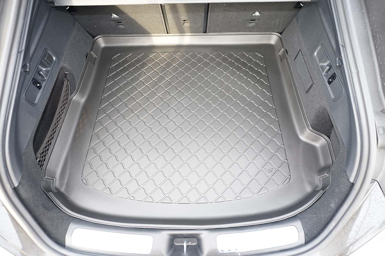 MTM Mata do bagażnika do Mercedes GLC (C254) Coupe (również wtyczka hybrydowa) 2023- na zamówienie, antypoślizgowa mata ochronna, kod. 11208