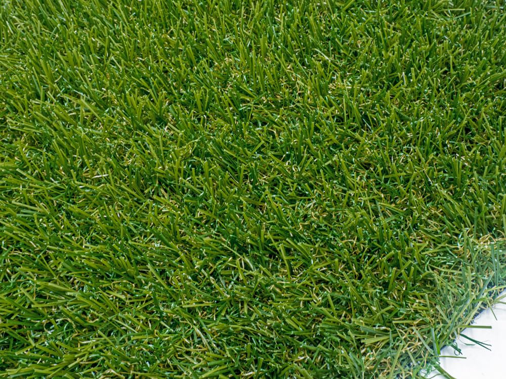 Gazon synthetique EDOUARD Hauteur totale 30 mm. Rouleau 2 x 5 m. 10 m2. Gazon très doux et garantie resistance UV 5 ans. Fibre en 4 couleurs Vert