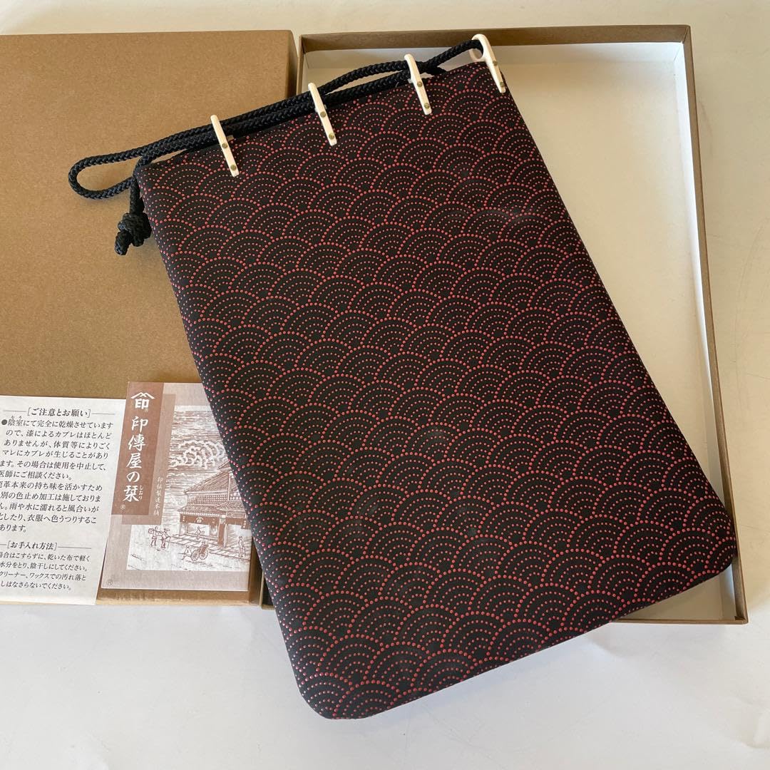 Amazon.co.jp: 新 箱付きタグ付き 印傳屋 巾着袋 巾着 鹿革 印伝
