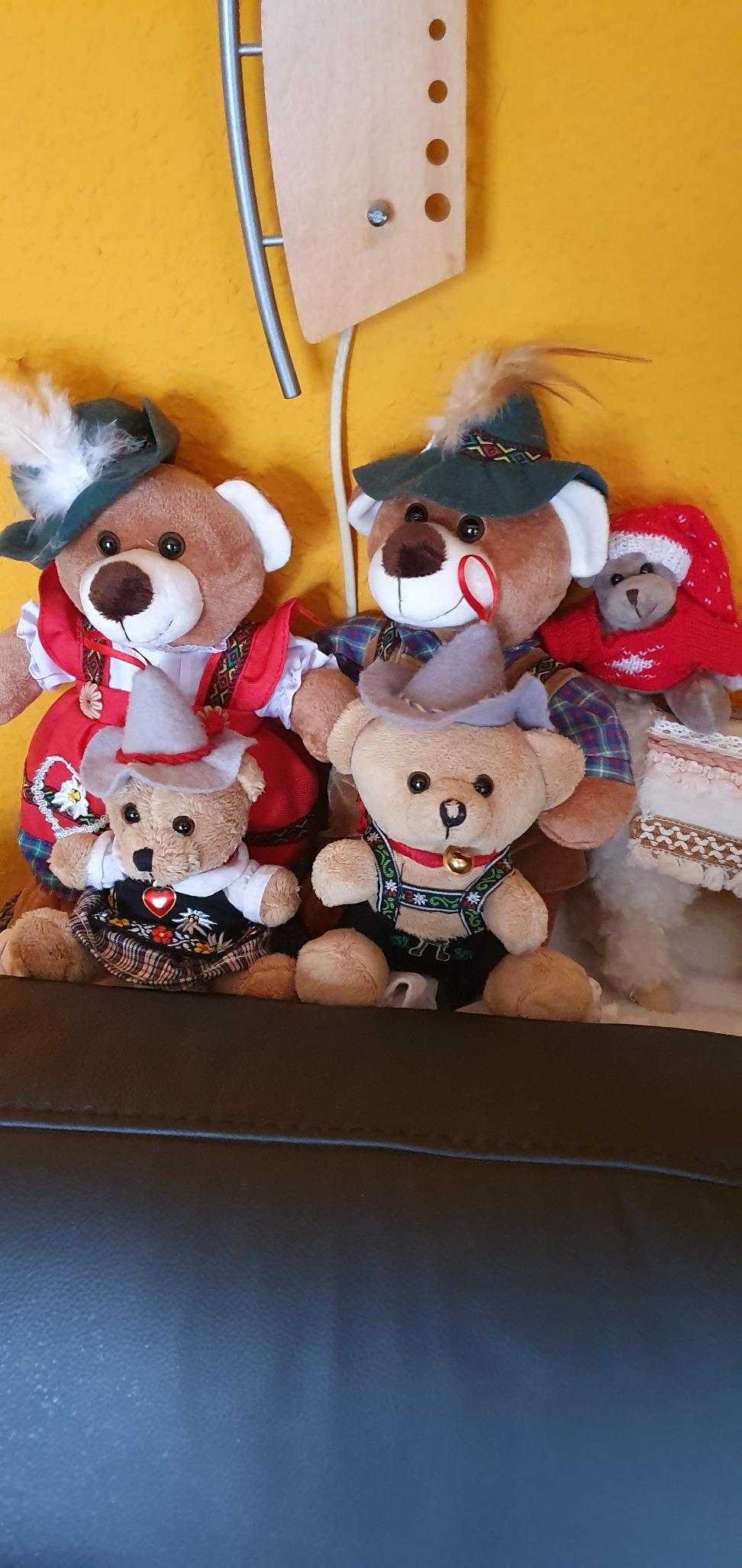 Trachten-Teddy „Rothenburg“ – Plüschmädchen In Dirndl, 14 Cm, Kuschelig, Waschbar