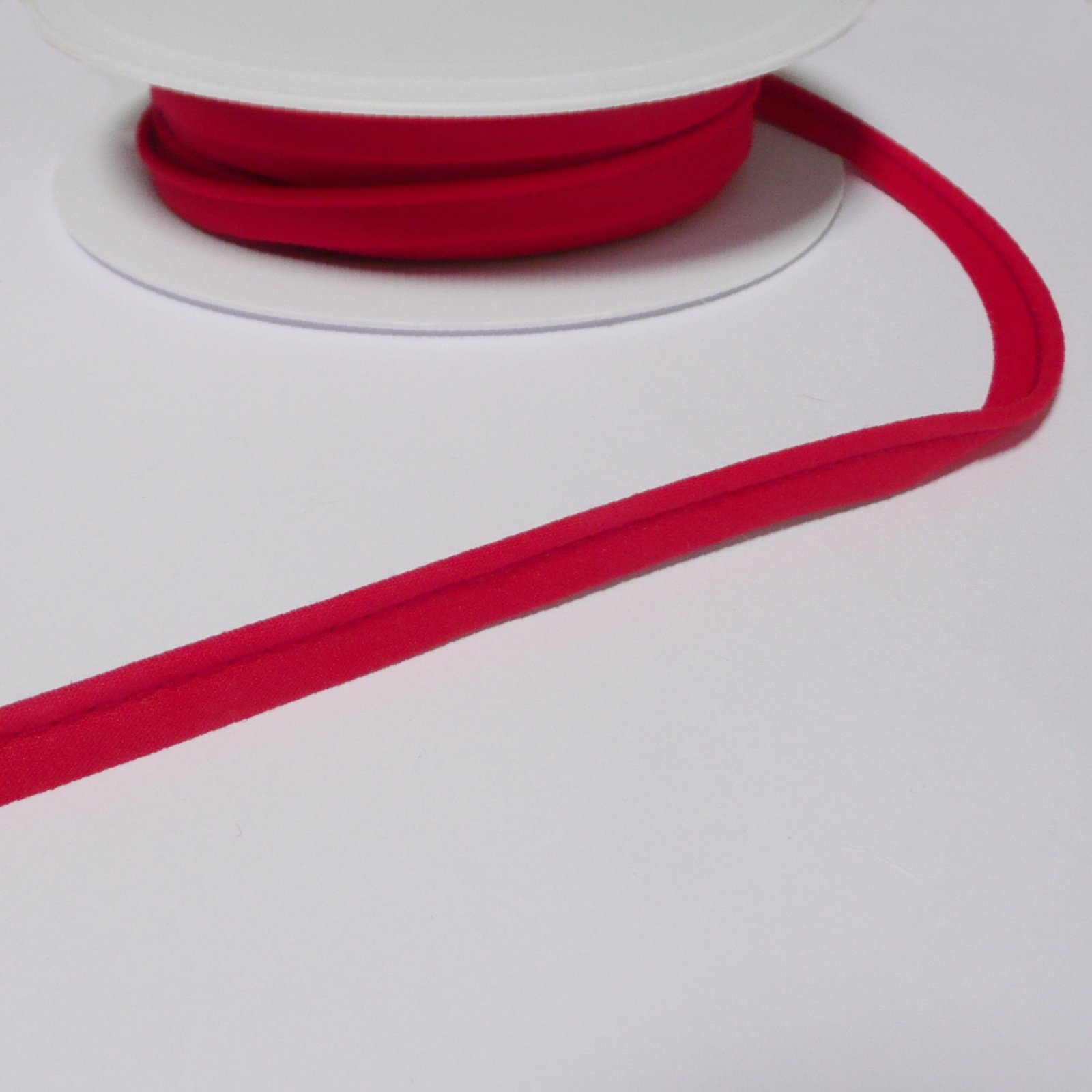 On Trend Fabrics Red Flanged 2Mm Insert Piping Cord Poly Cotton Fabric Cove Bias Cut - Sold By The Metre - Many Colours (Red)