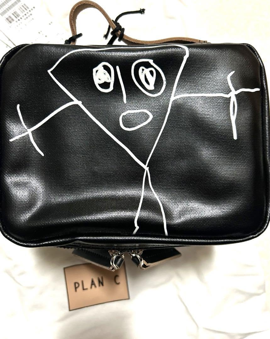 時間値下げ　PLAN C ブラック バニティバッグ　ポーチ Amazon.co.jp: plan C バニティバッグ : ビューティー