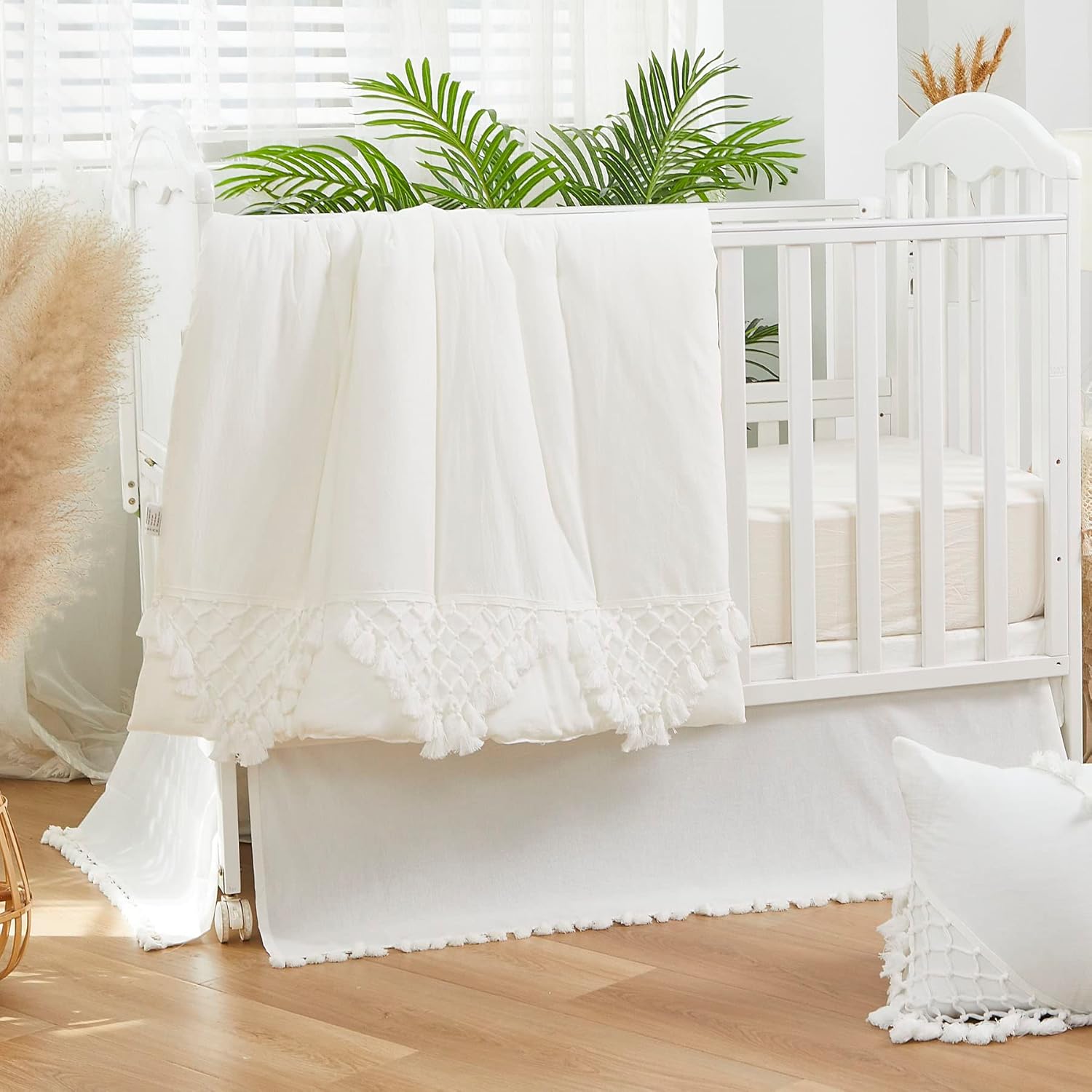 Brandream Baby Girl Boy Nursery Crib Bedding Set 100% Cotton 6 Pieces Gender Neutral Boho Bohemian Solid Color White Farmhouse Chic Unisex Minimalist Tassel Fringe Macrame