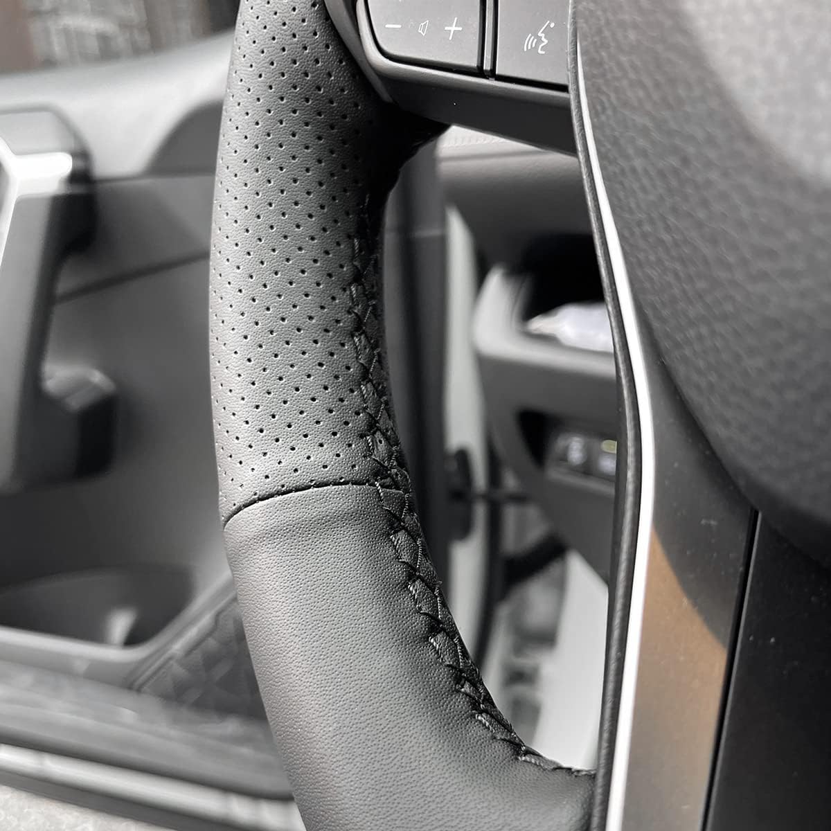 MEWANT Steering Wheel Cover for Toyota RAV4 2019-2024/Camry 2018-2024/Corolla 2020-2024/Avalon 2019-2022 Hand-Stitched Steering Wheel Wrap