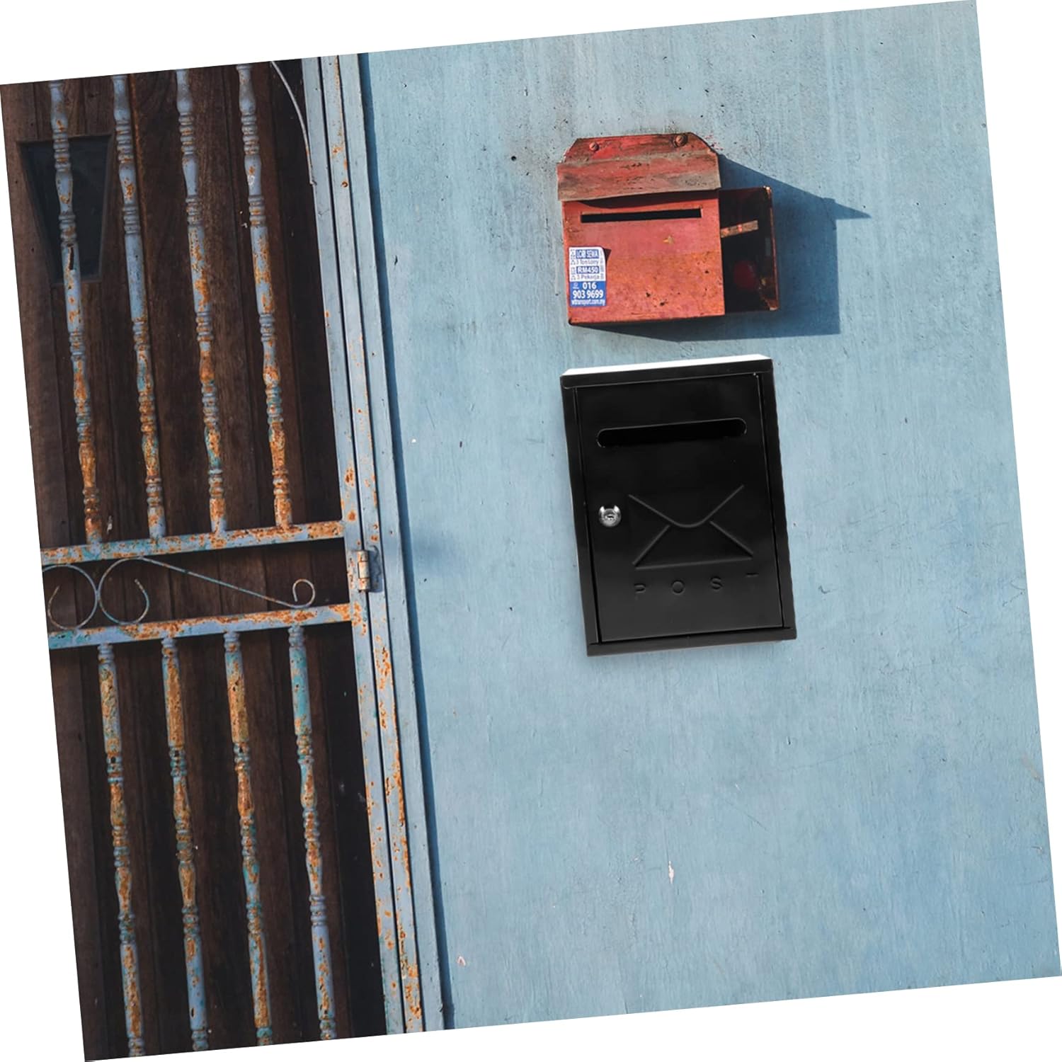 Wall-Mount Retro Mailbox Lock Outdoor Letter Box for Home Sturdy Metal Design Style for Garden Decor