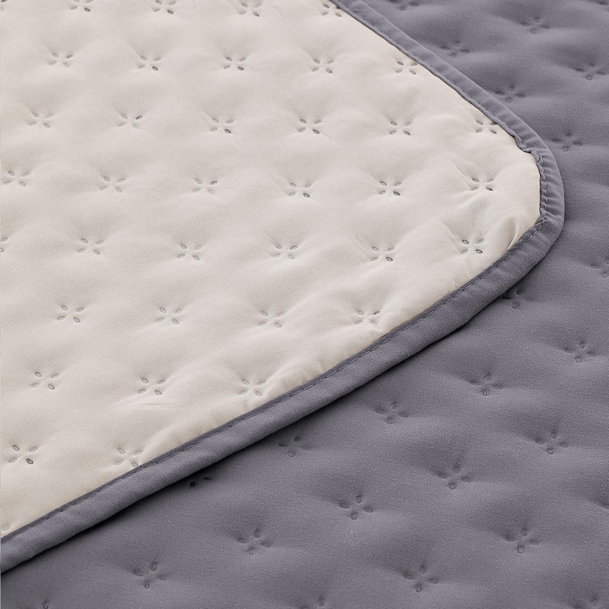 Lanovenanube Colcha bouti Nature, con Relleno de 90 gr/m2. Medida Cama 150 (250x270 cm). Tejido de Tacto Suave con Ligero Acolchado y Reversible. Color Gris