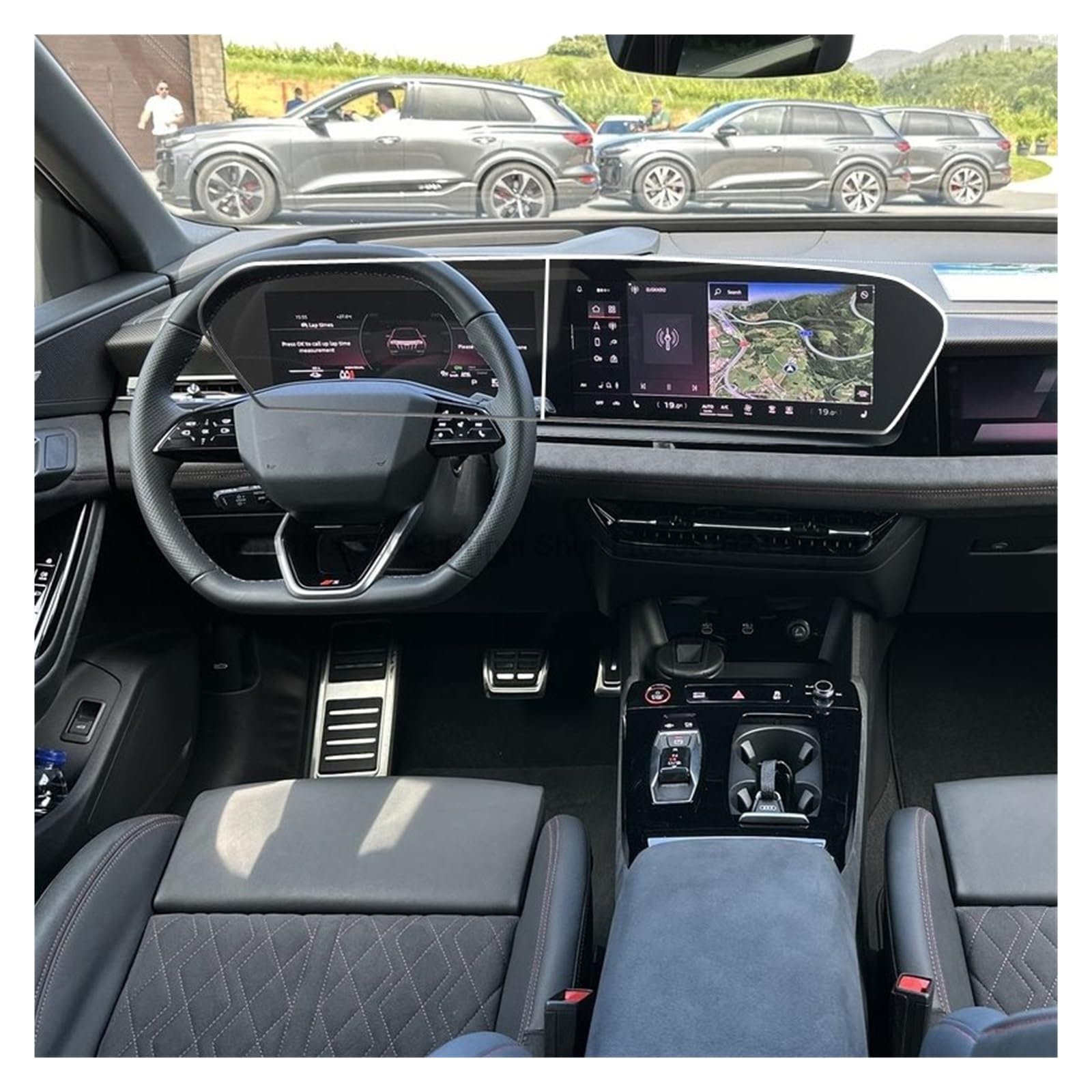 Schutzfolie für das LCD-Display des GPS-Navigationssystems im SQ5 Sportback(2025/2026) – Zubehör: Gehärtetes Glas