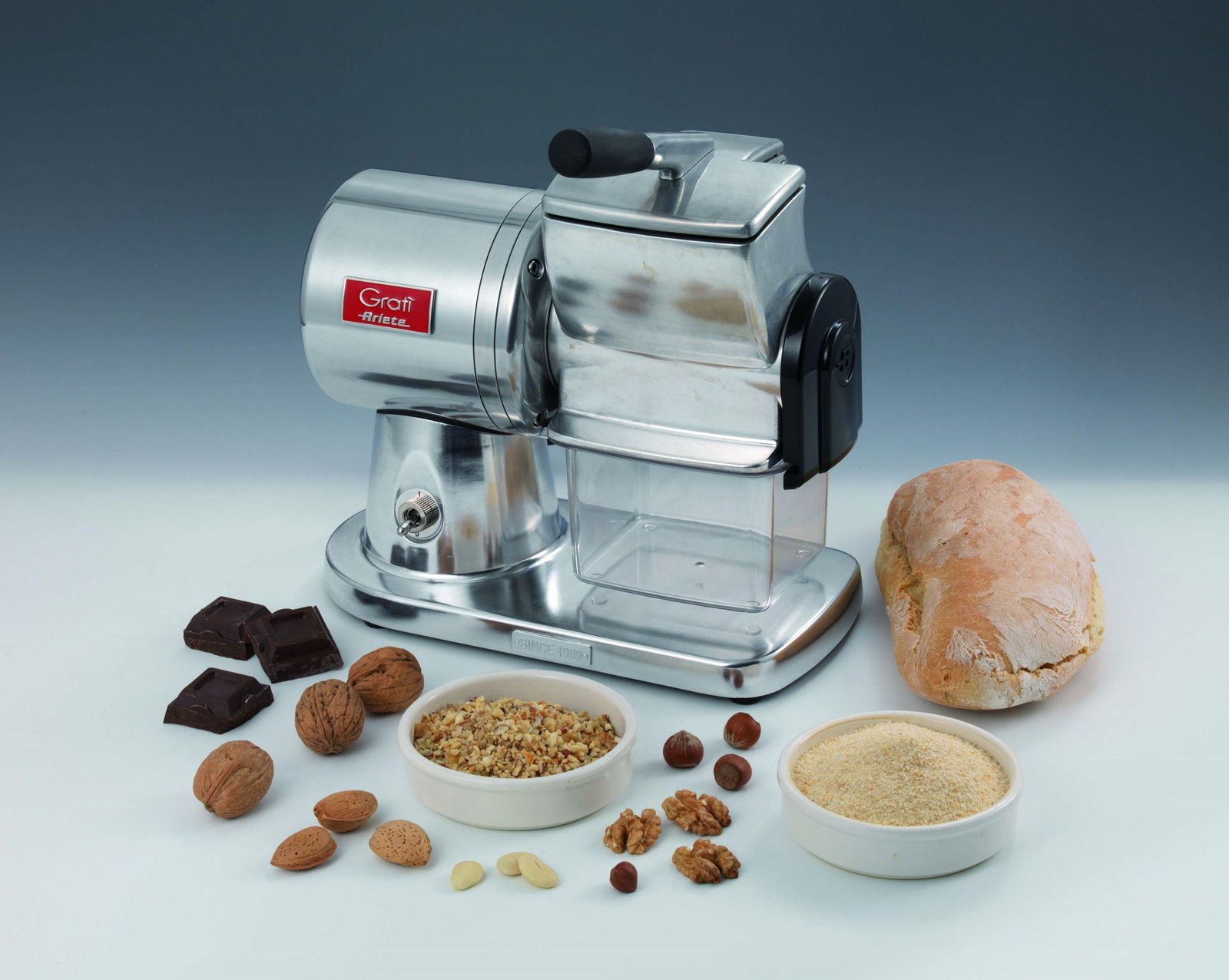 Ariete Gratì Superior 449, Grattugia Elettrica Professionale in Alluminio Pressofuso per Formaggio, Pane, Cioccolata, Frutta Secca, Motore ad Induzione, Facile da Pulire, 350W, Argento Lucido