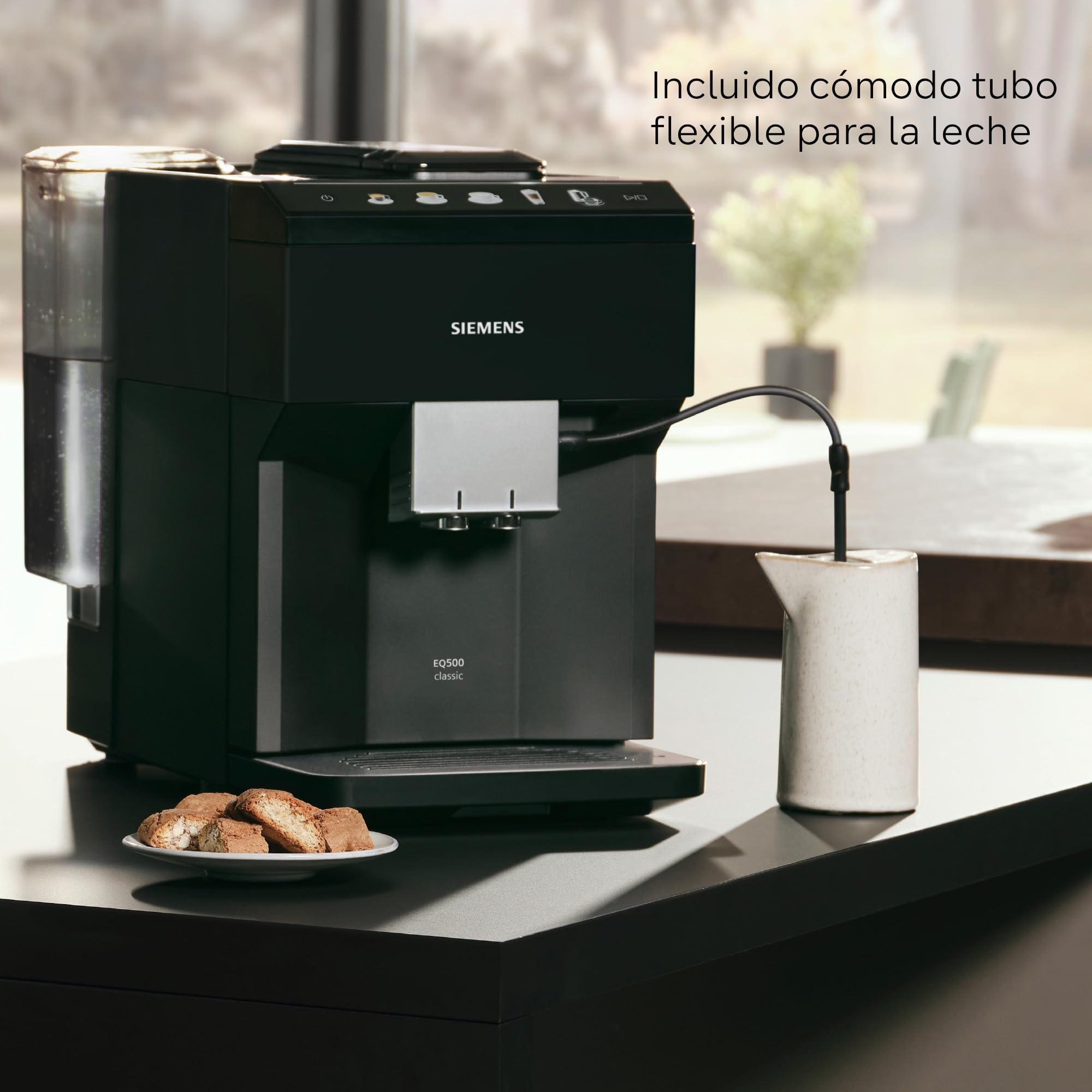 SIEMENS, Cafetera superautomática, EQ500, ceramDrive, Negro, TP511E19 | Podrás preparar dos tazas a la vez con su molinillo cerámico para un aroma más puro.