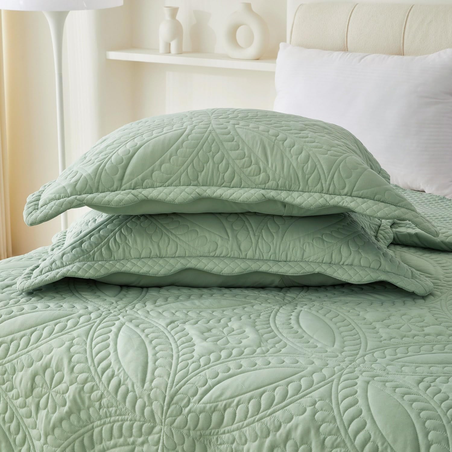 Cmfshape Oversize King Bedspread 120"x120",3 Piece California King Quilt,Lightweight Green Quilt Set for All Season,Modern Coin Pattern Bedding Set - Image 7