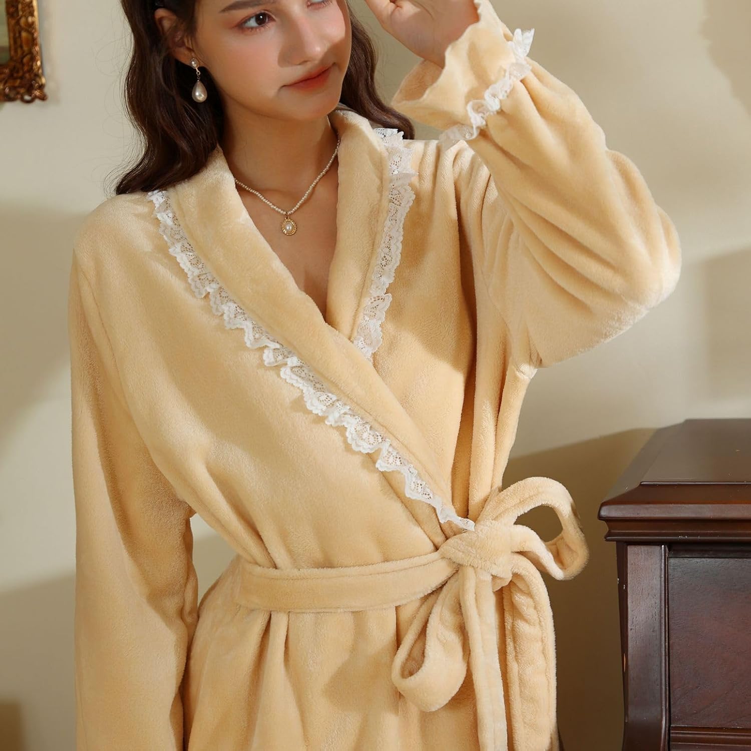 Lu's Chic Women's Long Plush Robe Cute Lace Winter Comfy Soft Bishop Sleeve Fluffy House Coat Ruffle Maxi Bath Robe