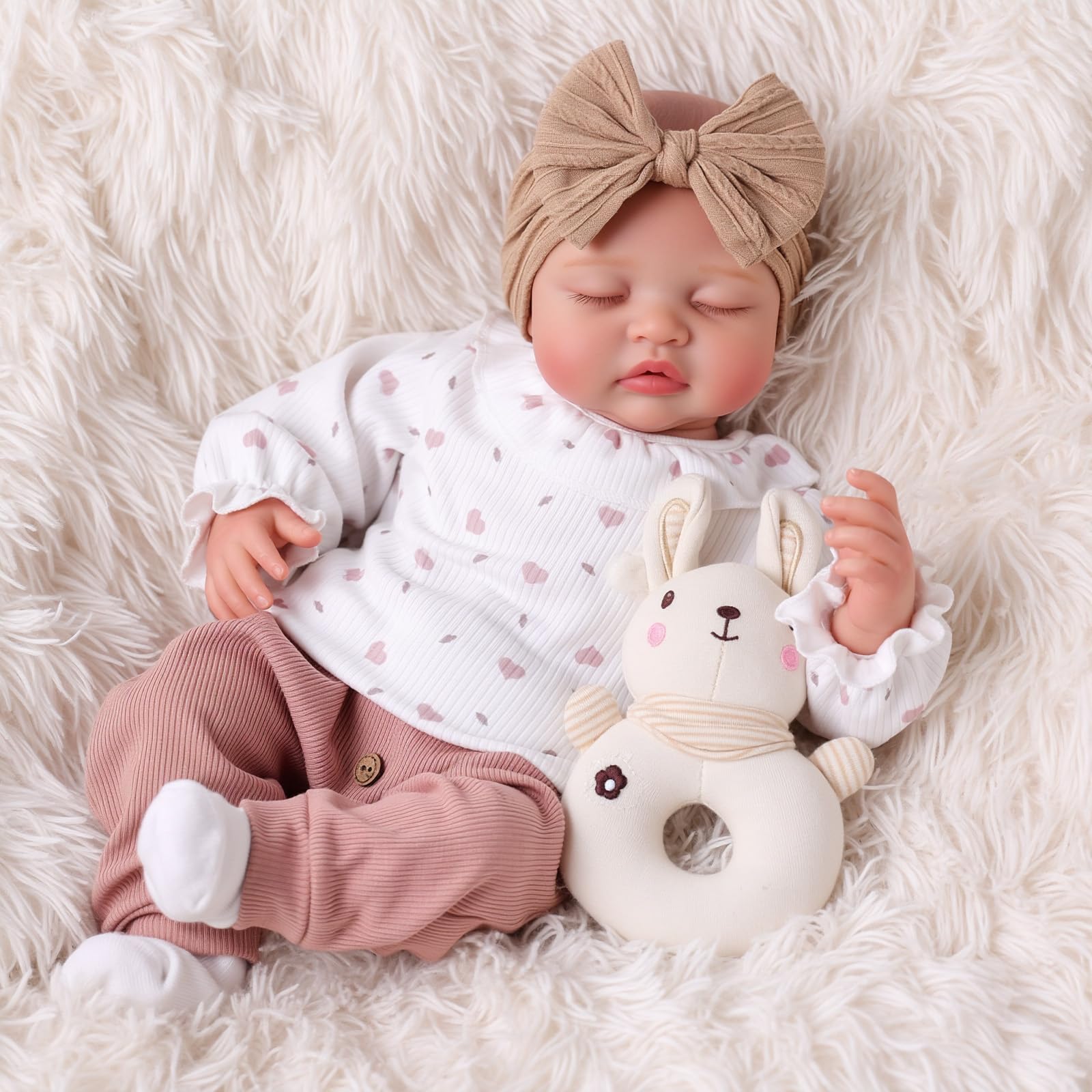 BABESIDE Reborn Baby Puppe, Realistische Babypuppe mit Stoffkörper | Baby Puppe, Geschlossene Augen, Bewegliche Glieder, Anzieh- und Pflegespiel, Geschenk für Kinder ab 3 Jahren