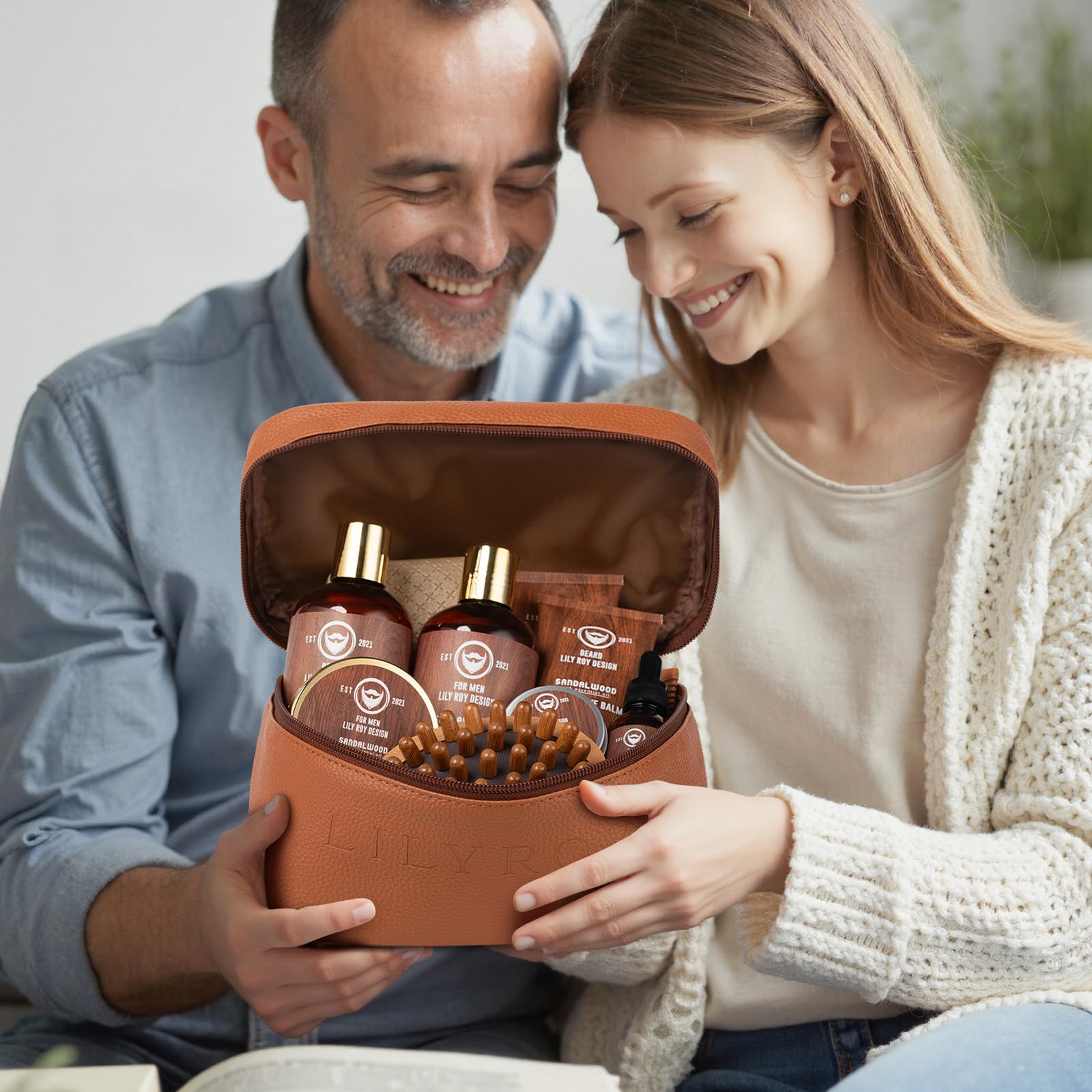 Juego de regalo de spa para el día del padre para hombres, juego de regalo de lujo de 30 piezas de sándalo para baño y barba para hombres, kit de baño y cuidado corporal para él con cera para barba | 7