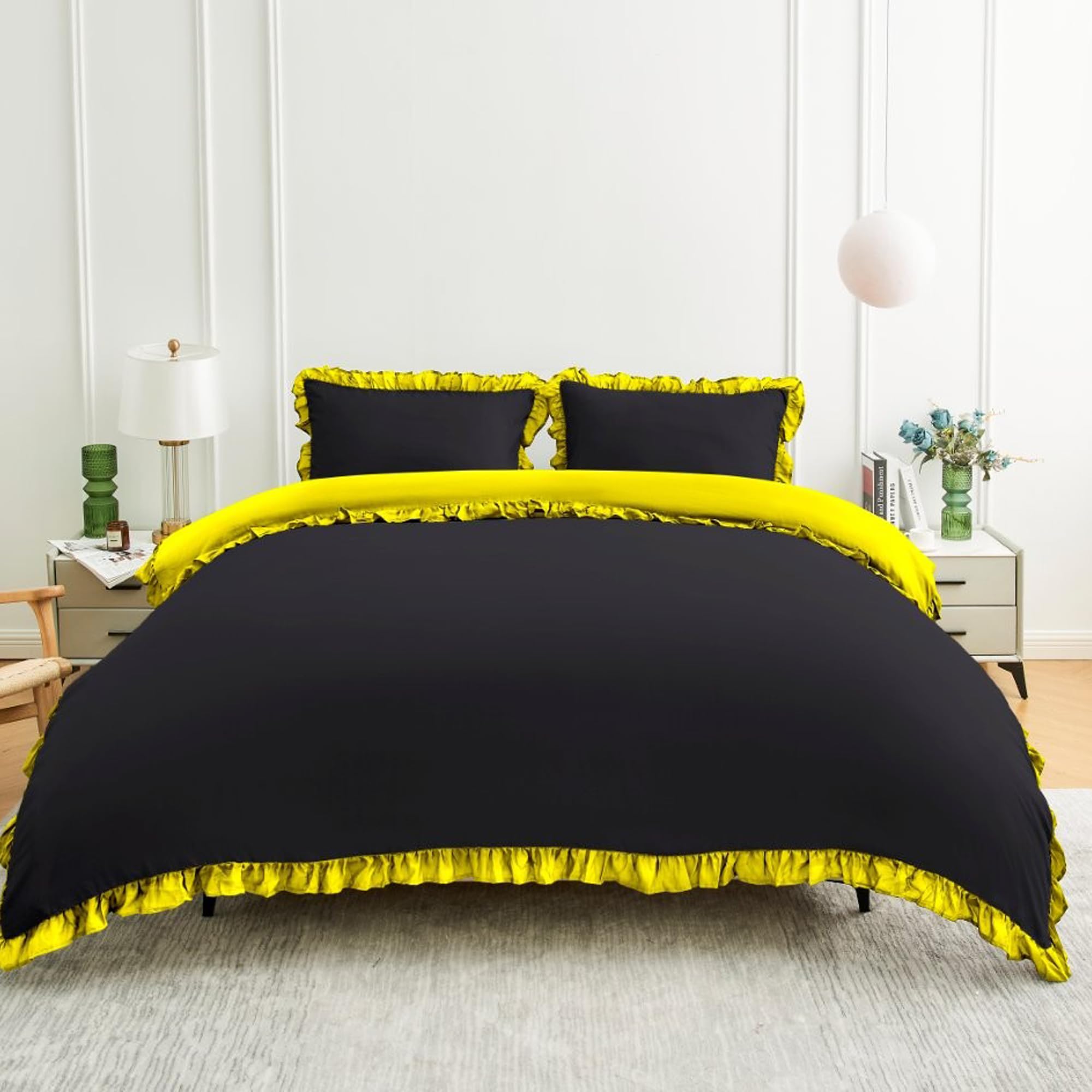 Lions Black / Ochre Reversible Bedding - Ruffle King Size Duvet Cover Set - Ochre Bedding Sets With Matching Pillowcase, 100% Polyester, Soft Microfibre Frilly Quilt Covers, 230X220cm