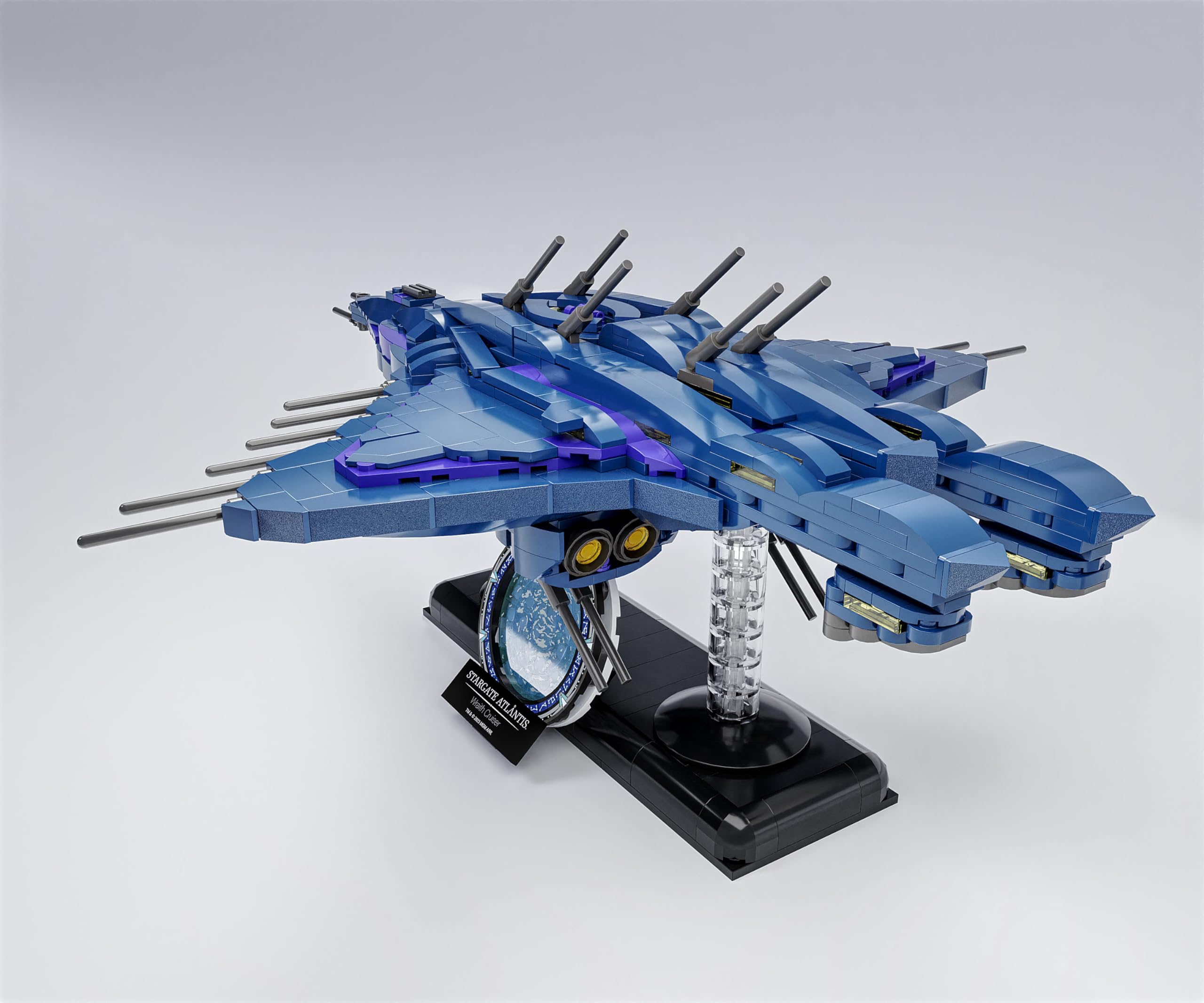 Amazon.com: BlueBrixx Pro 106844 Stargate Wraith Cruiser with 1037