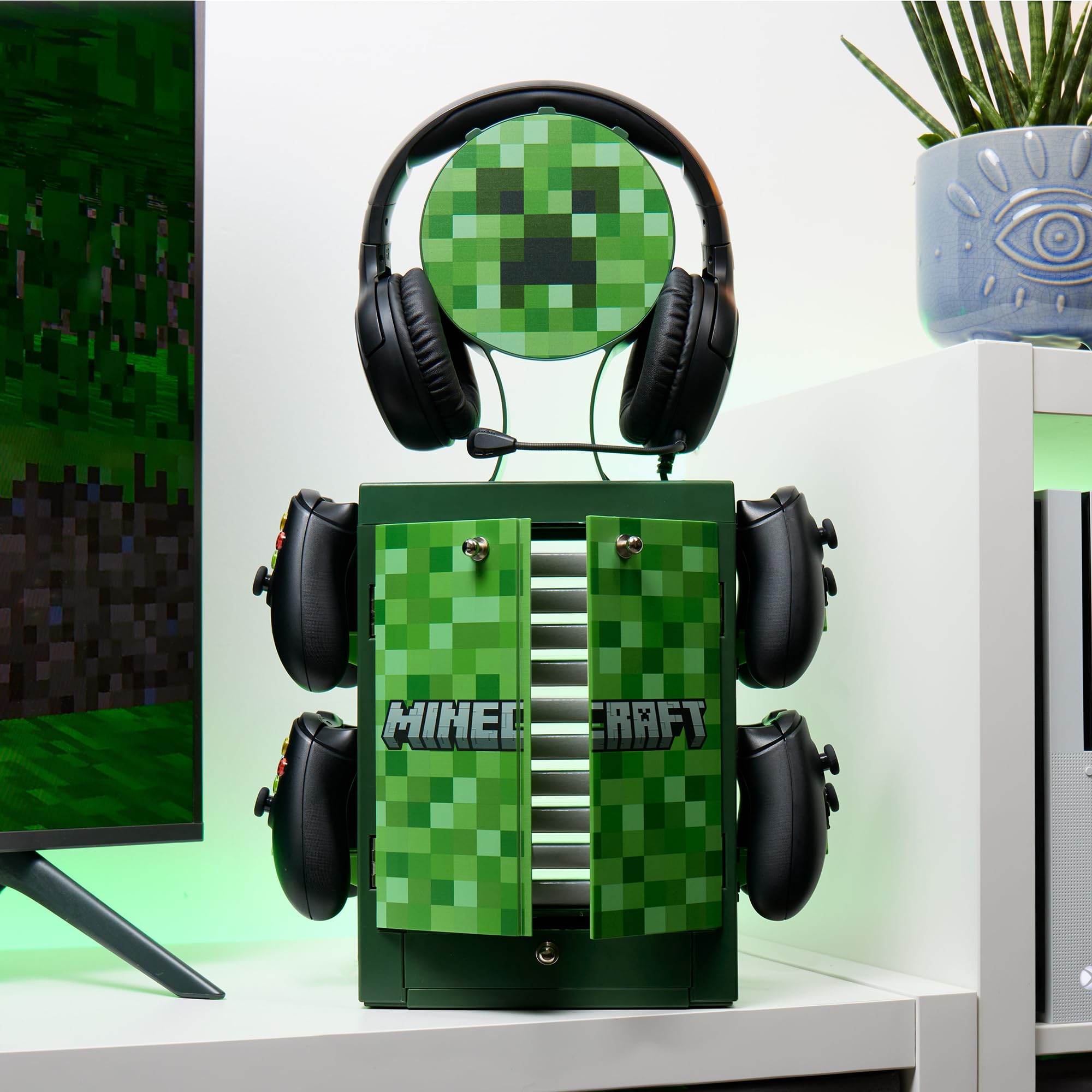 Numskull Official Minecraft Gaming Accessory Locker & Storage