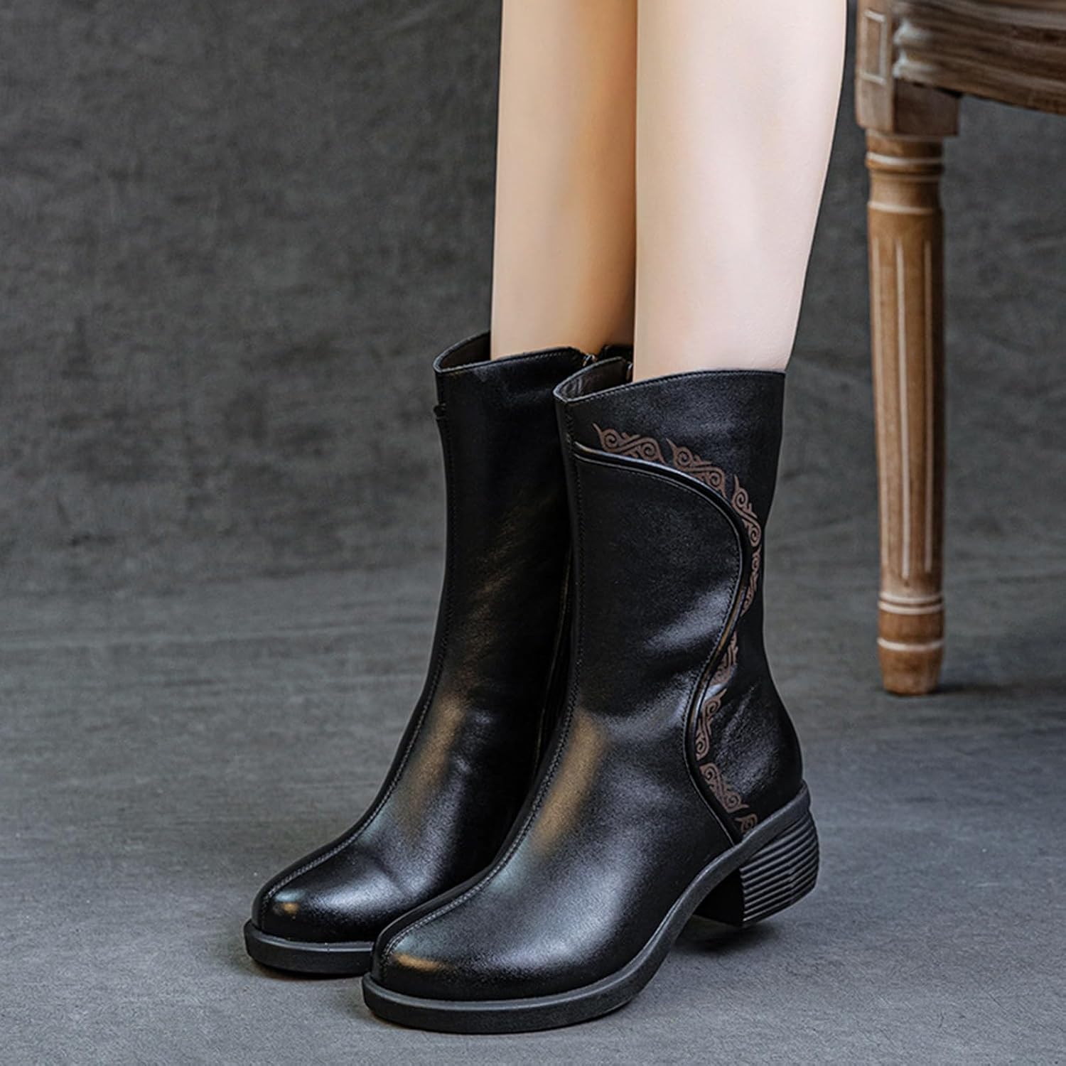Women's Genuine Leather Chunky Block Heel Mid Calf Boots Retro Pattern Round Toe Side Zipper Soft Sole Casual Boots Simplicity Comfortable Mid Knee Boots